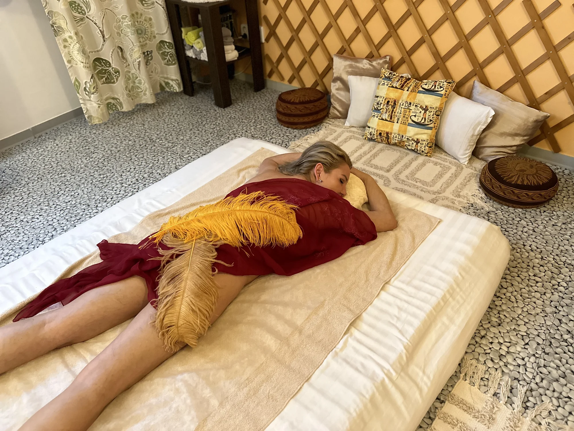 Tantrické masáže pro ženy a muže: klasická, kašmírská, čtyřruční i párová