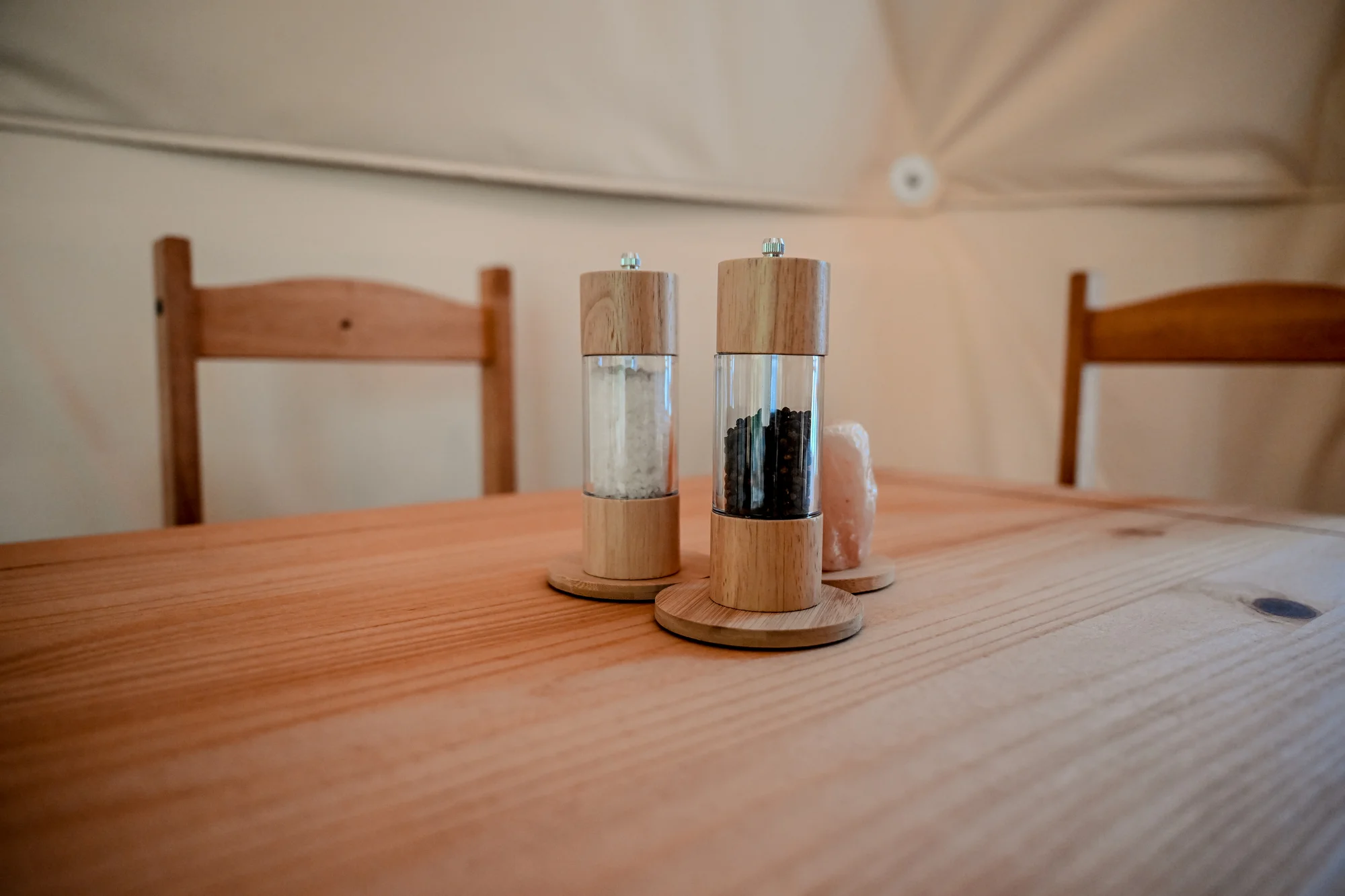 Glamping Meleček: pobyt v glampingovém stanu i wellness v sudové sauně a horkém sudu