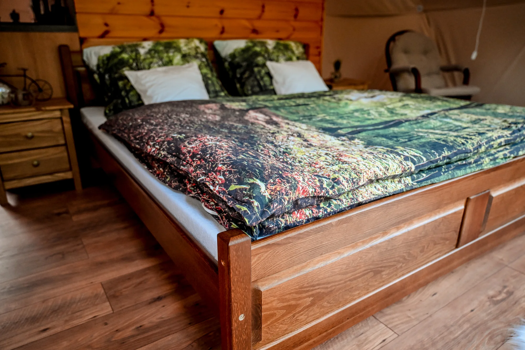 Glamping Meleček: pobyt v glampingovém stanu i wellness v sudové sauně a horkém sudu