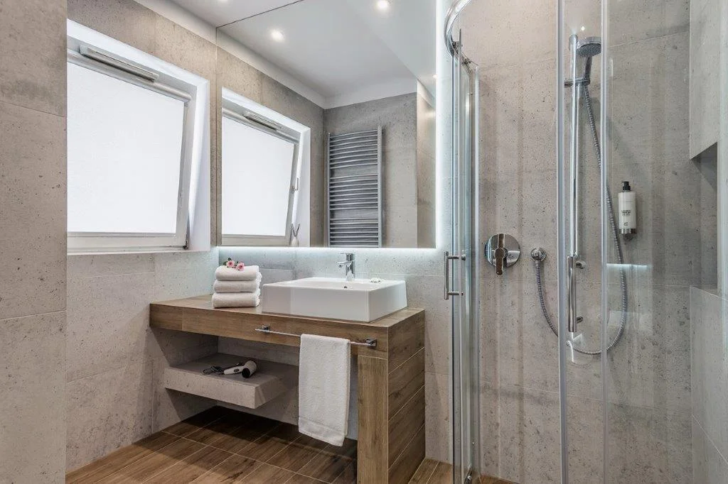 Pobyt se snídaní v samém srdci Vratislavi: ubytování v moderním hotelu pro jednoho, pár i rodinu