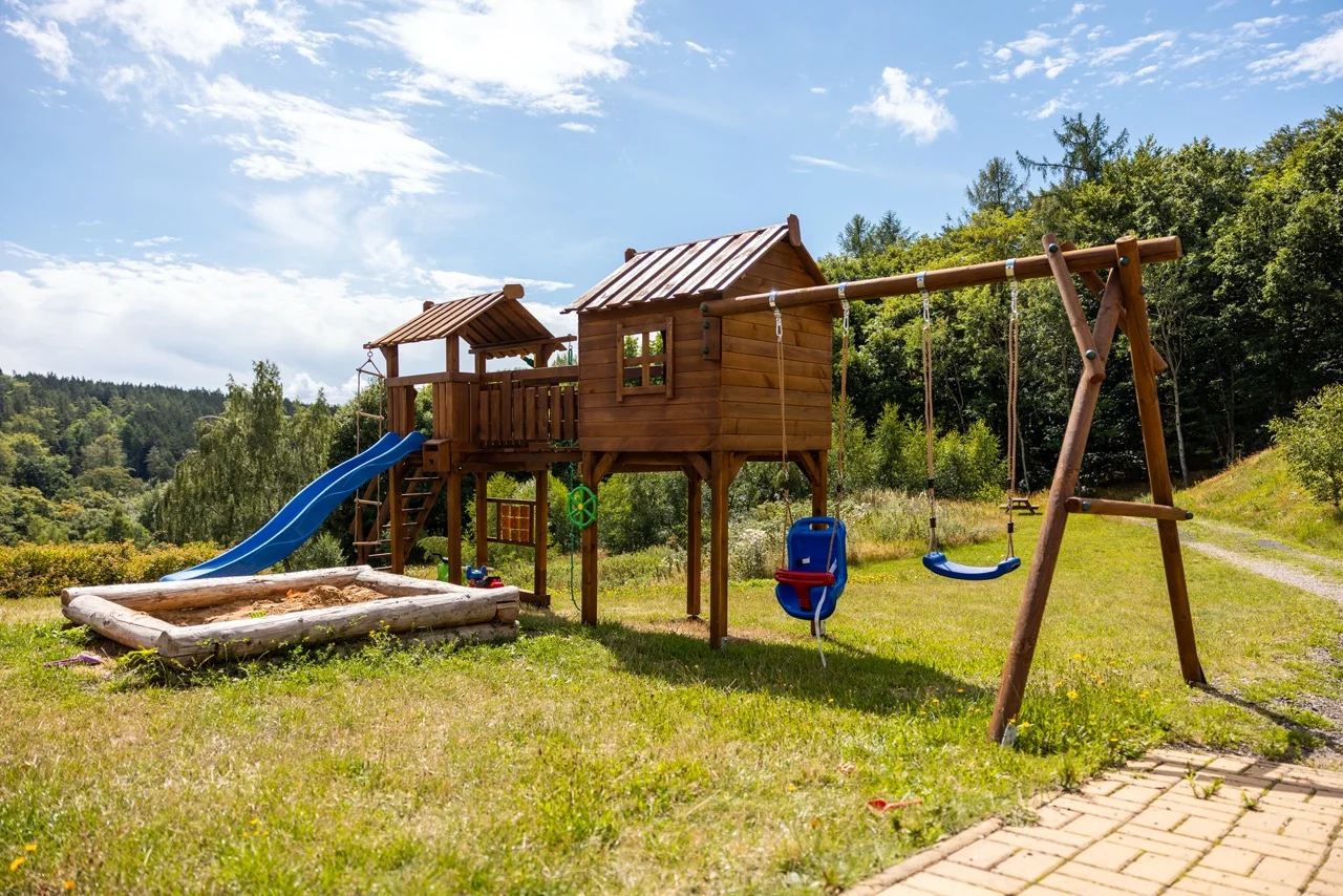 Krásný hotel v Krušných horách: neomezený wellness, polopenze a zábava
