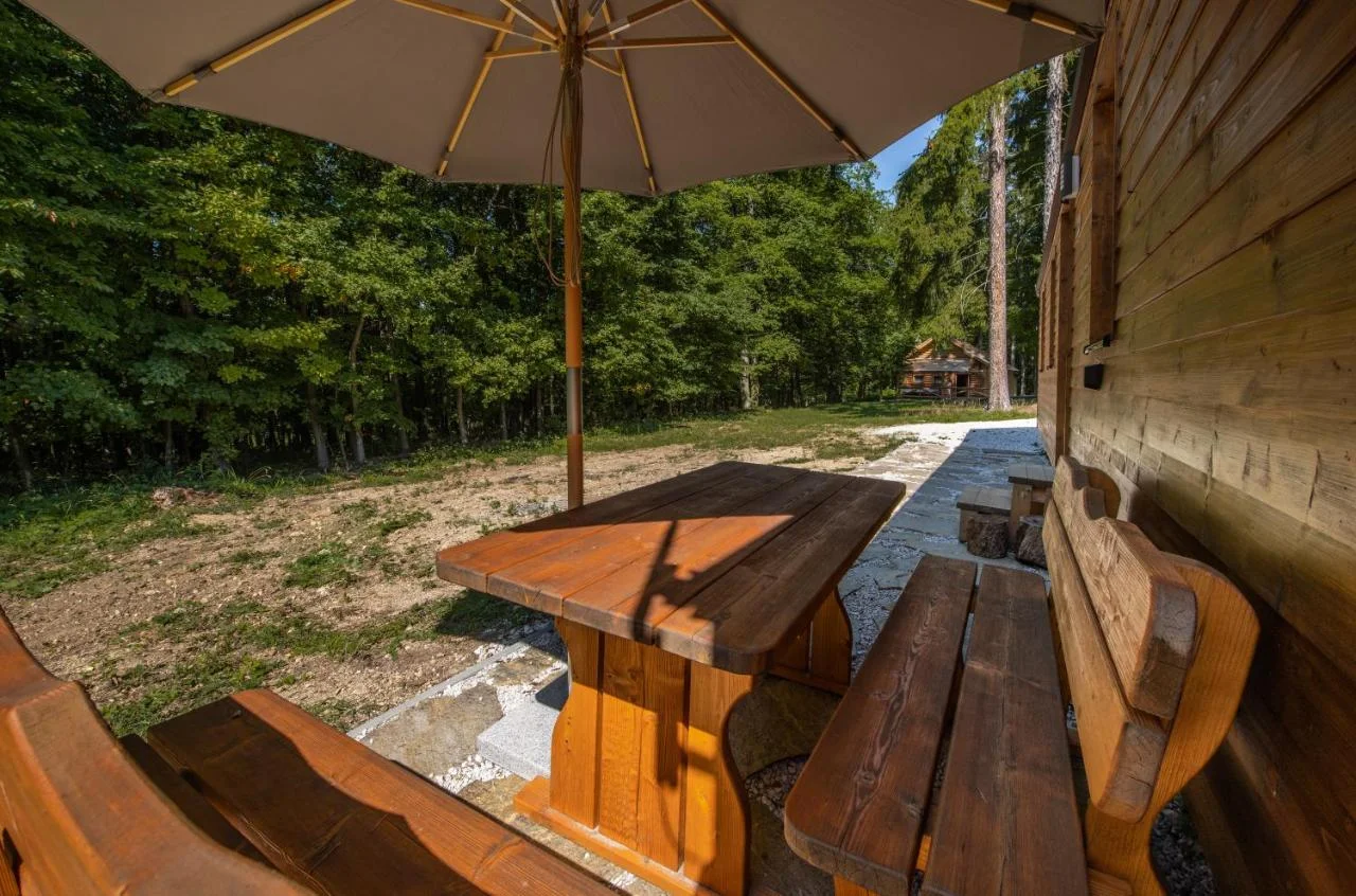 Odpočinek v Bojnicích pro rodinu i pár: vybavený mobil house i se snídaní