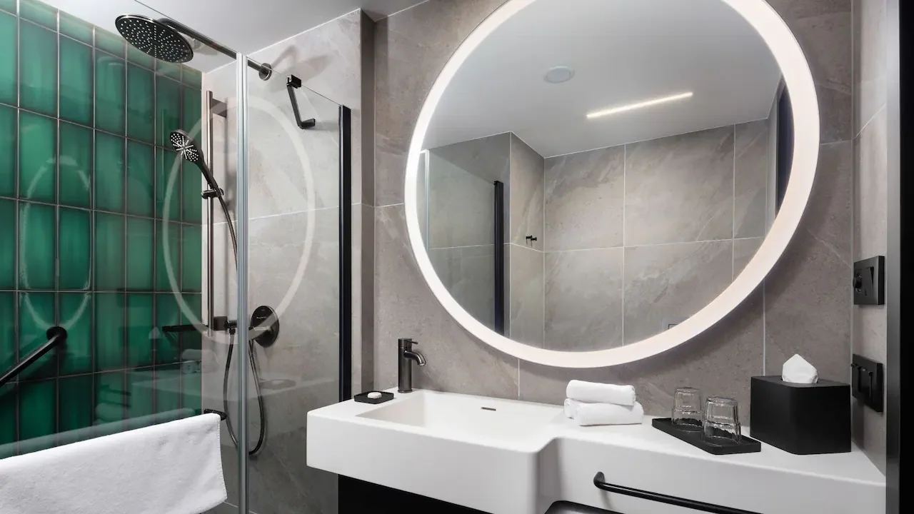 Moderní hotel v Krakově blízko centra i parku: pobyt se snídaněmi