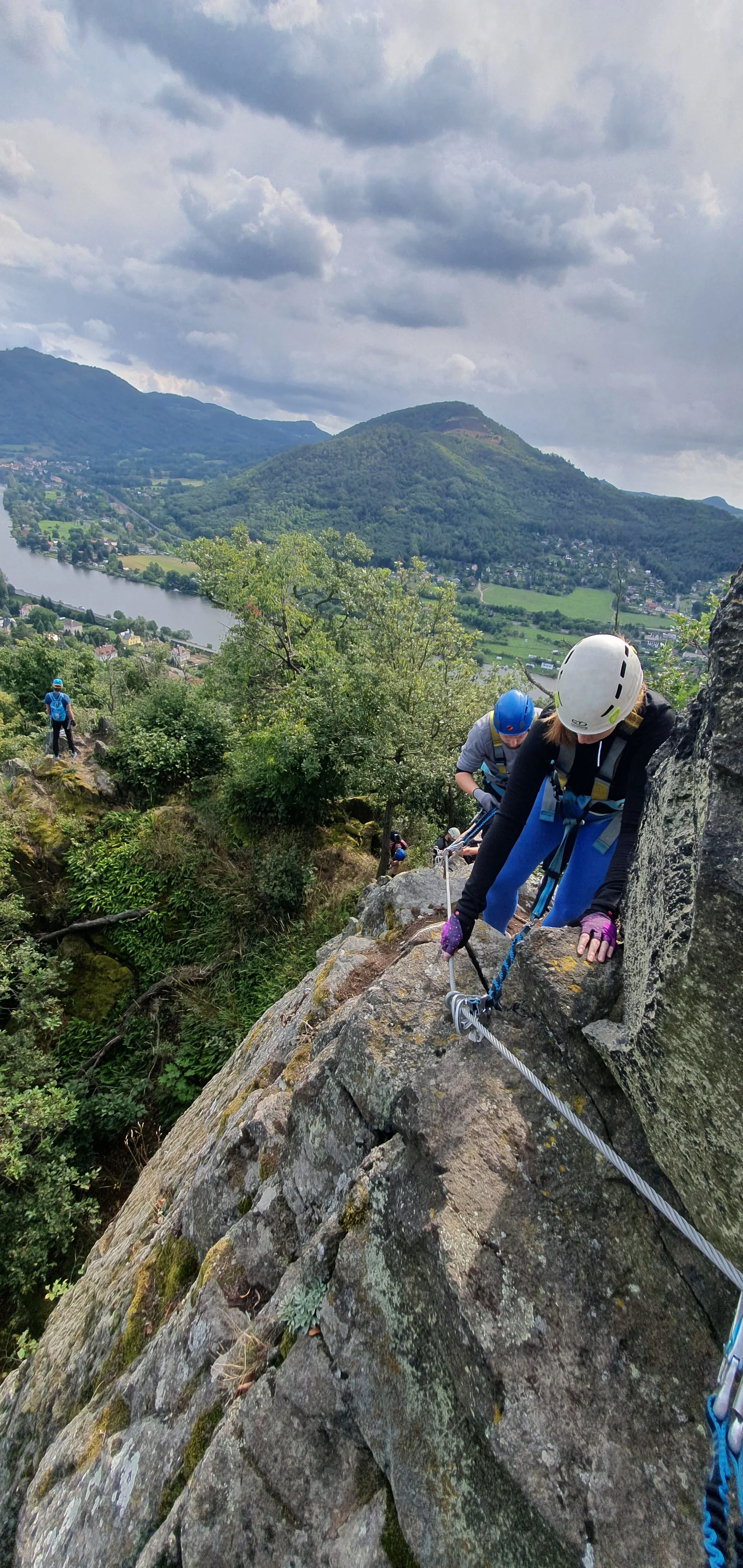 Via Ferrata: lezení po zajištěné cestě na Mlynářův kámen u Dubiček pro 1–3 osoby