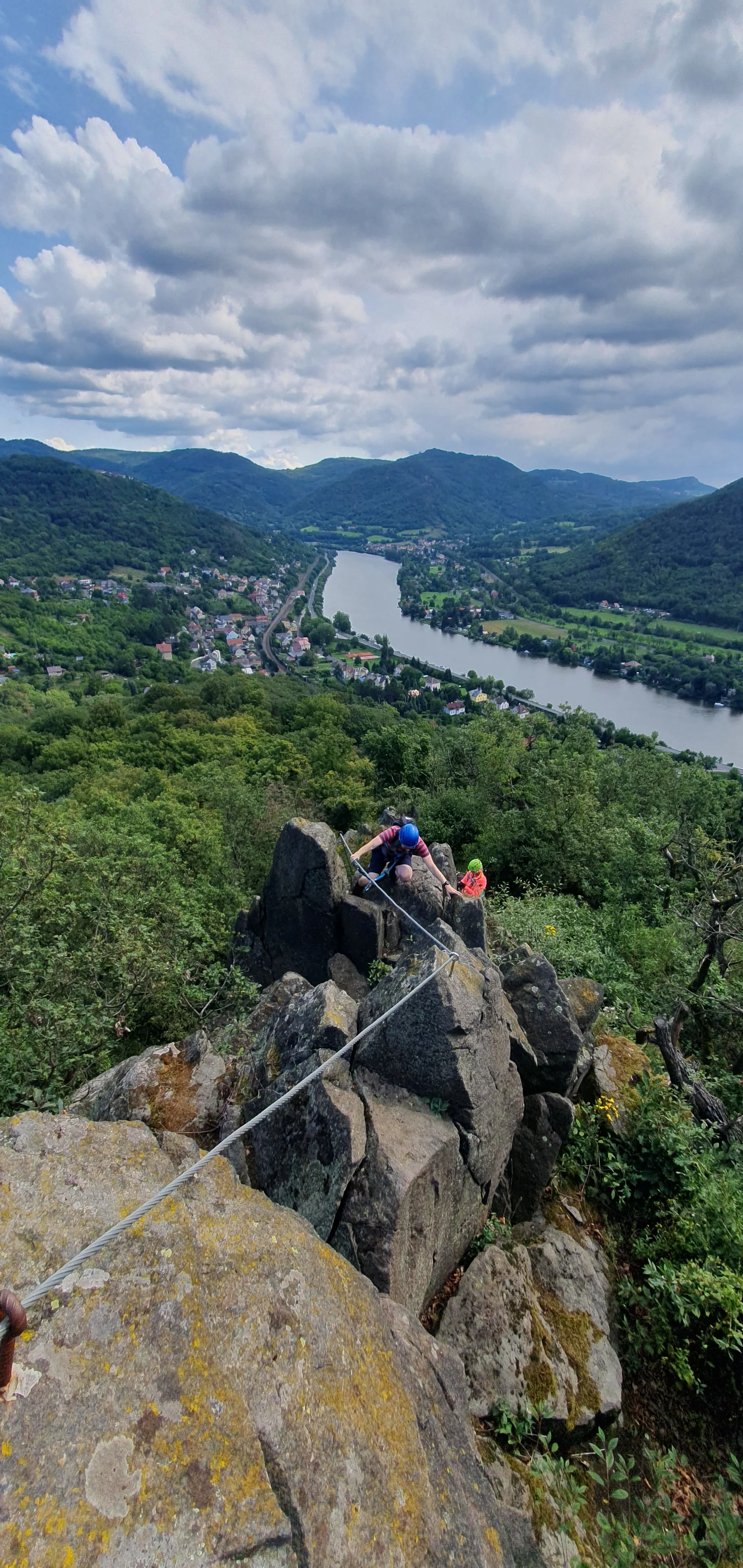 Via Ferrata: lezení po zajištěné cestě na Mlynářův kámen u Dubiček pro 1–3 osoby