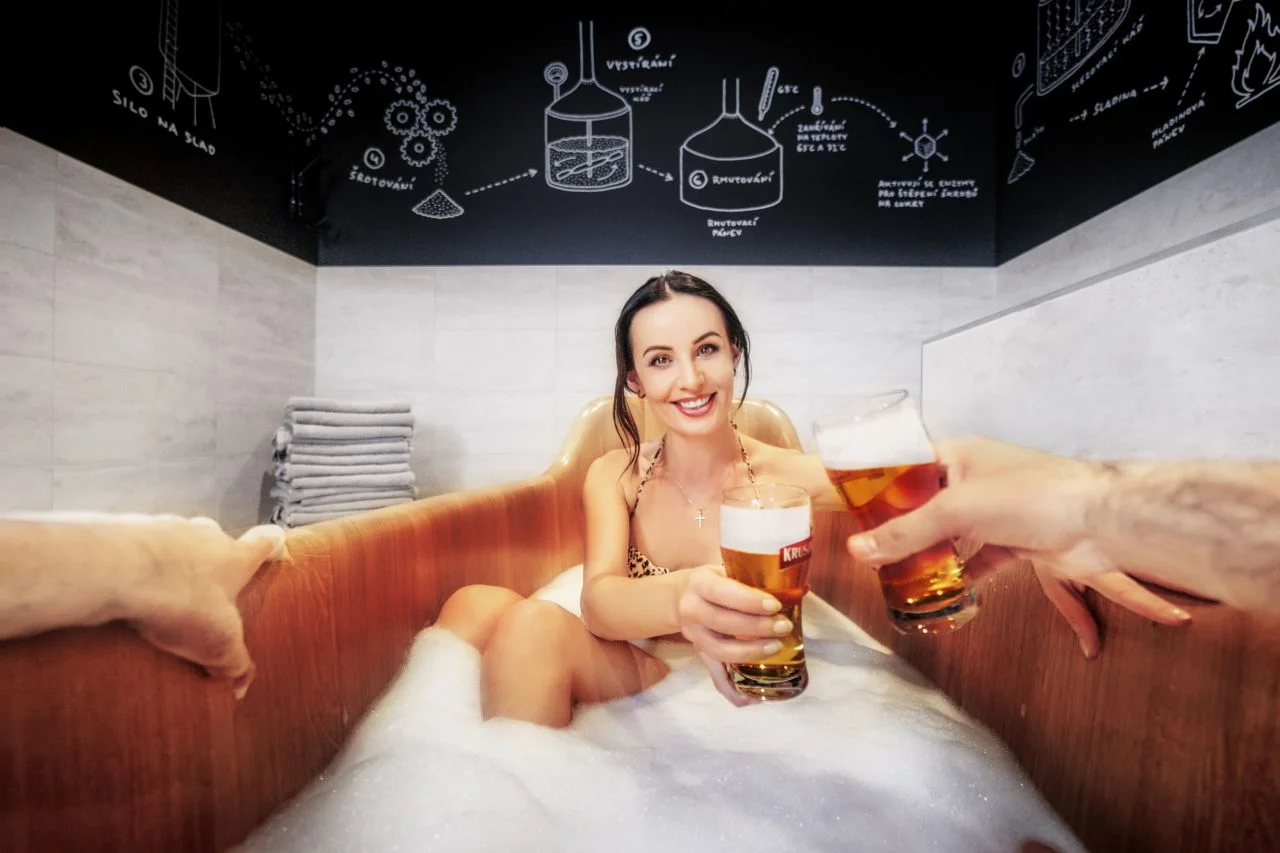 Božský pobyt ve Varech, super jako dárek: wellness procedury, polopenze i plná penze