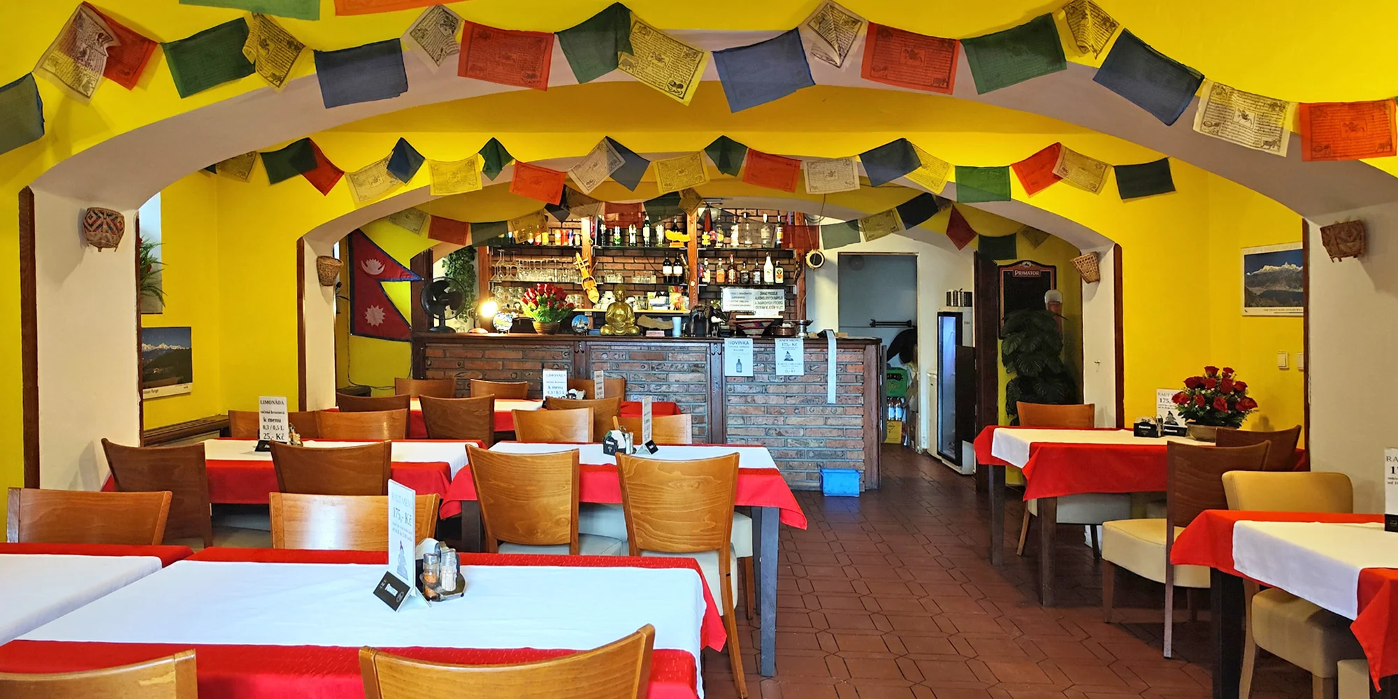 3chodové menu pro 2 osoby v originální nepálské a indické restauraci