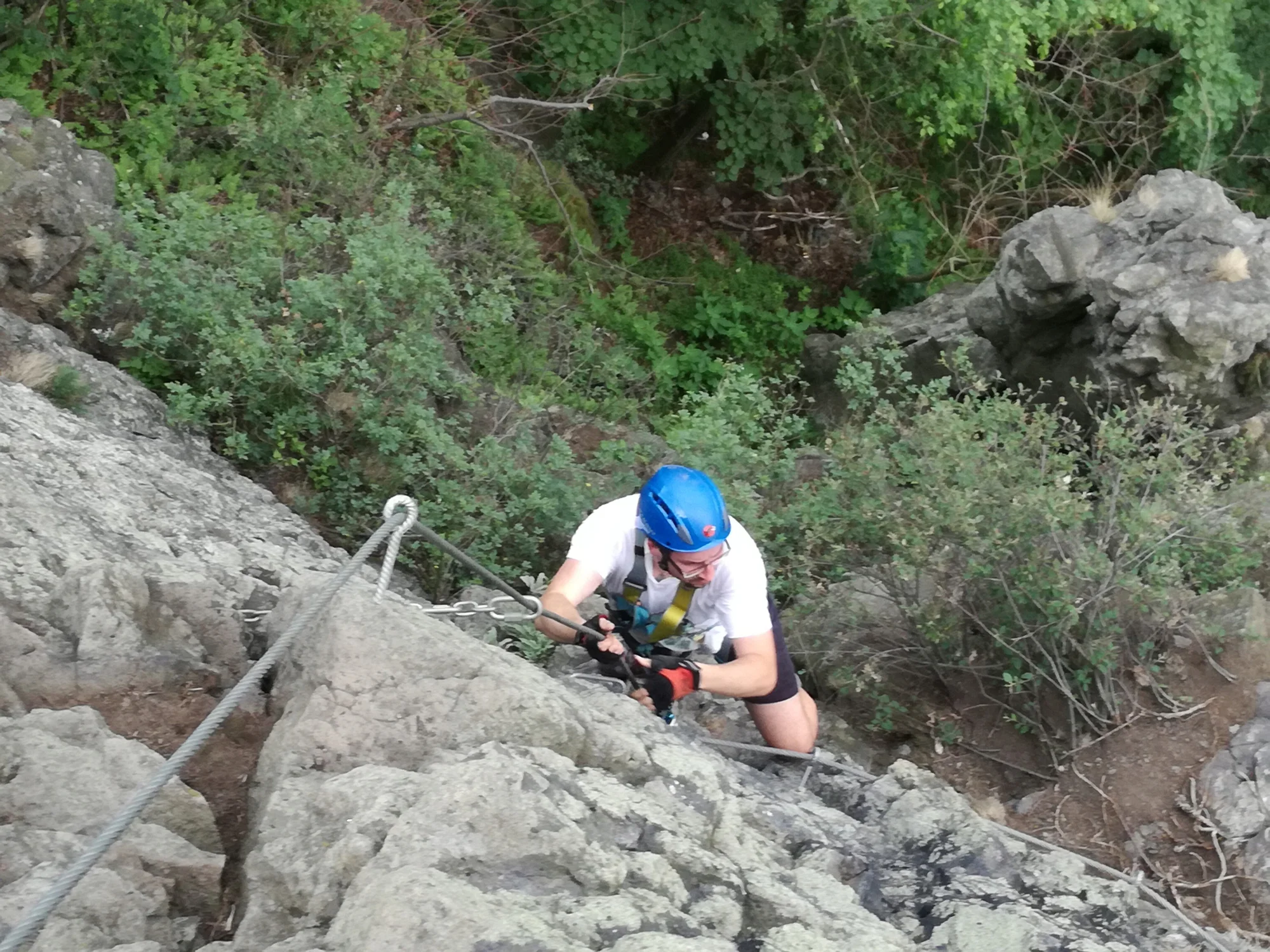 Via Ferrata: zajištěná cesta Lužická spojka - Vaňov s překvapením pro jednoho, dva i tři lezce