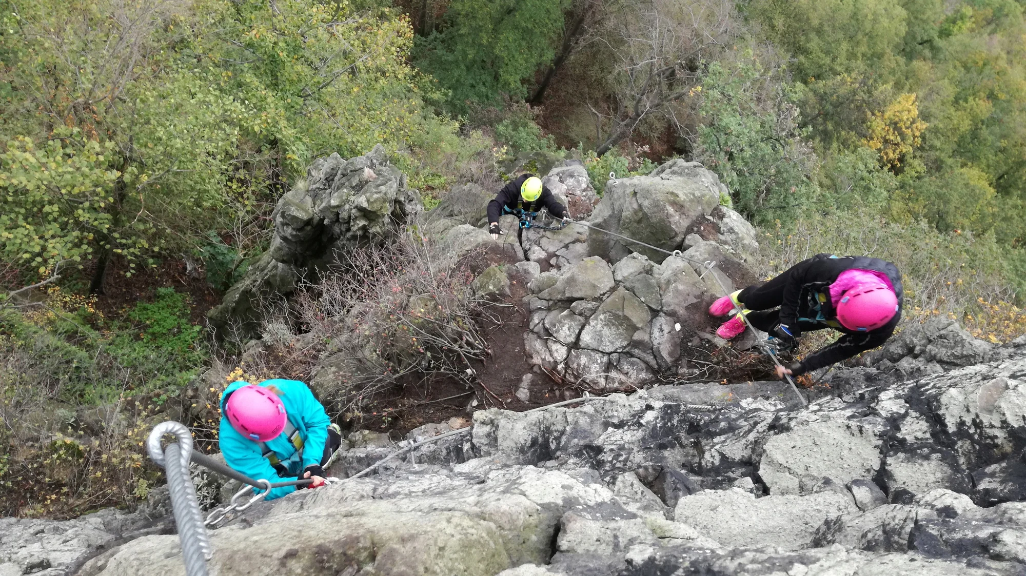 Via Ferrata: zajištěná cesta Lužická spojka - Vaňov s překvapením pro jednoho, dva i tři lezce
