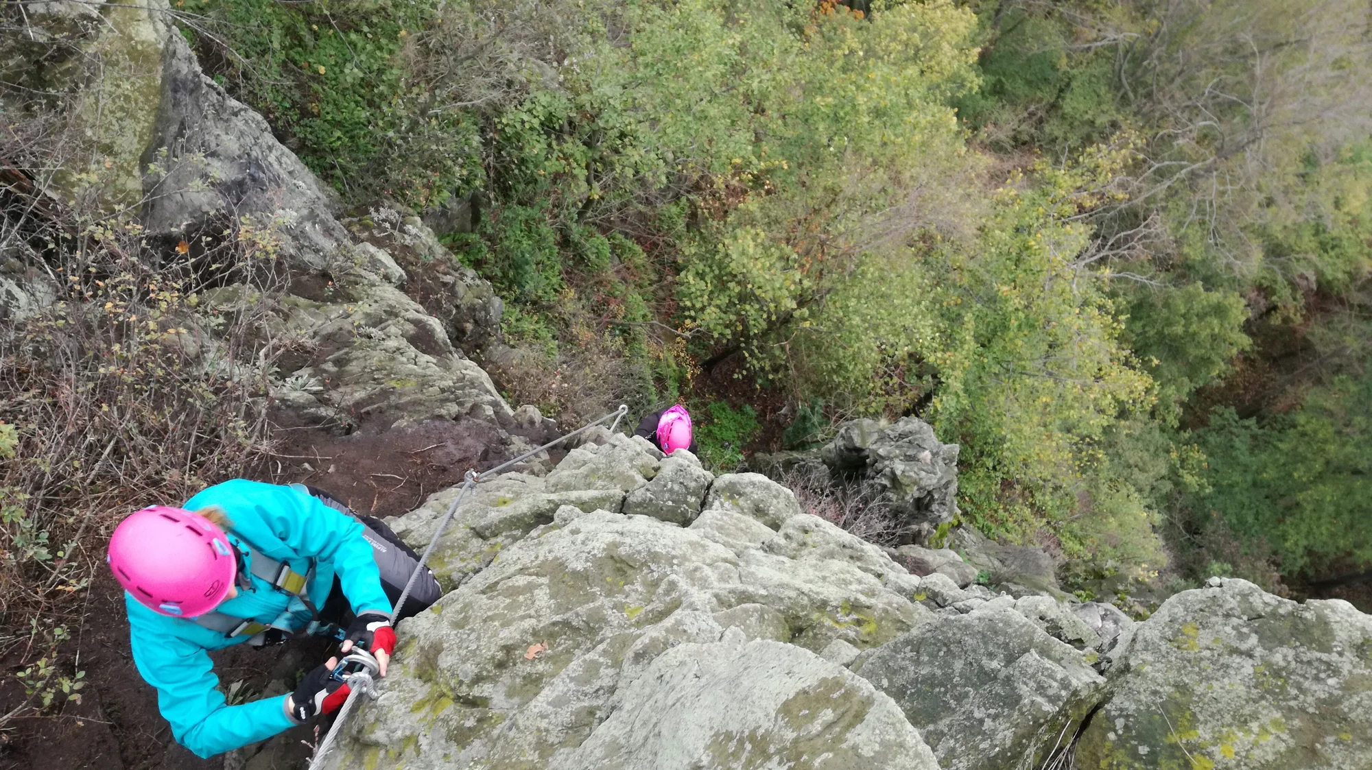 Via Ferrata: zajištěná cesta Lužická spojka - Vaňov s překvapením pro jednoho, dva i tři lezce
