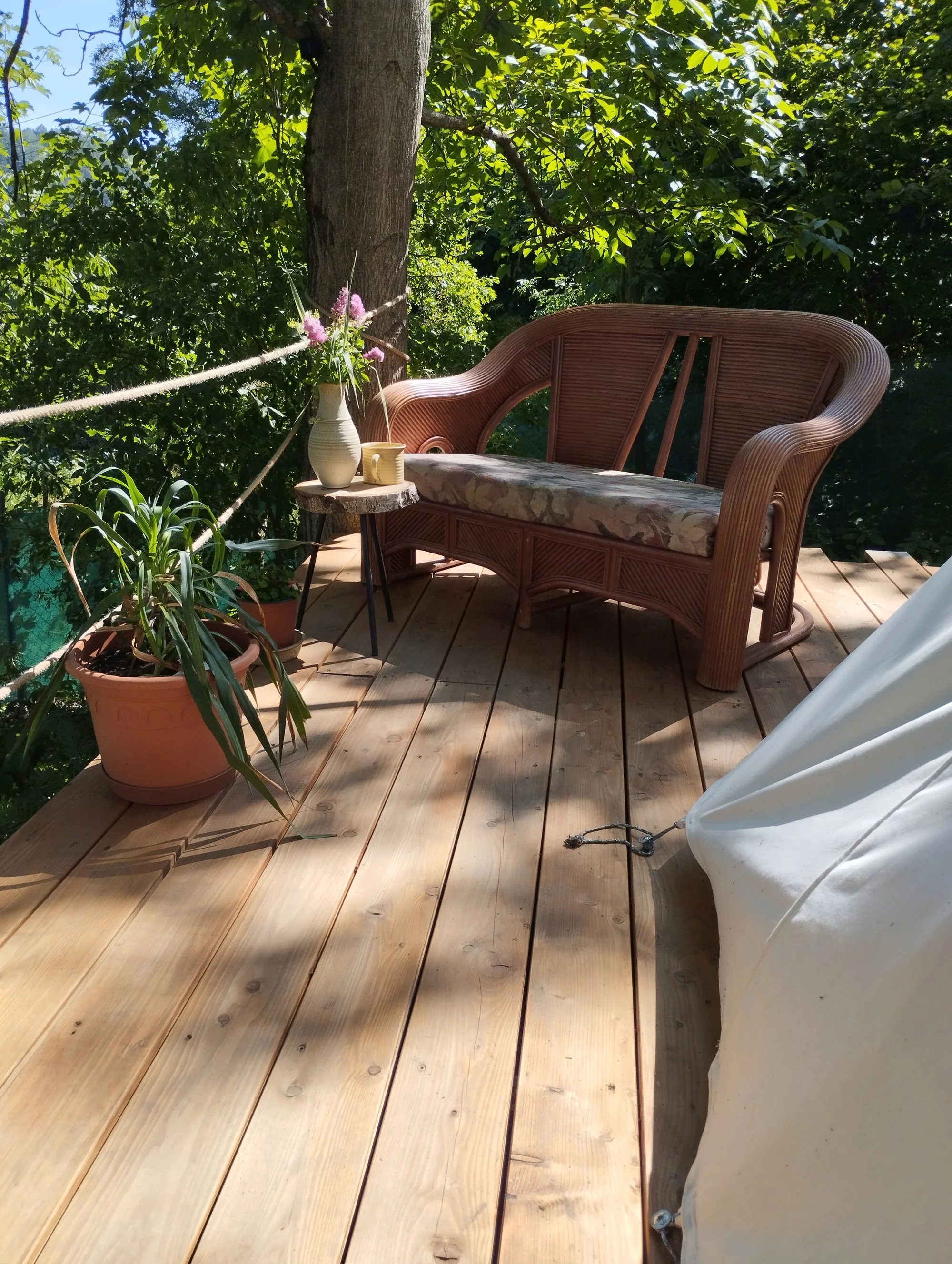 Pobyt v zařízeném teepee se sladkou, slanou i vege snídaní v piknikovém koši