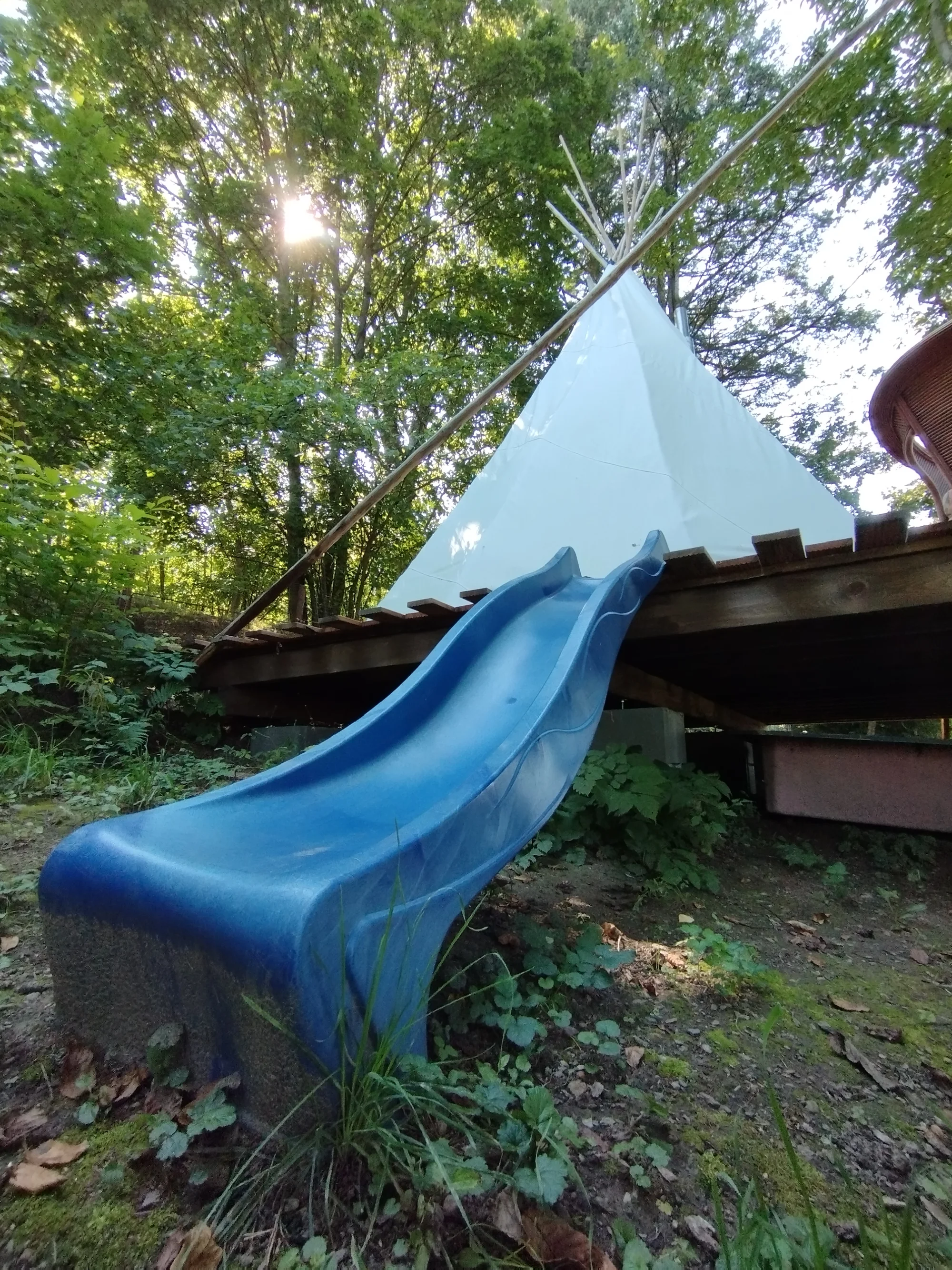 Pobyt v zařízeném teepee se sladkou, slanou i vege snídaní v piknikovém koši