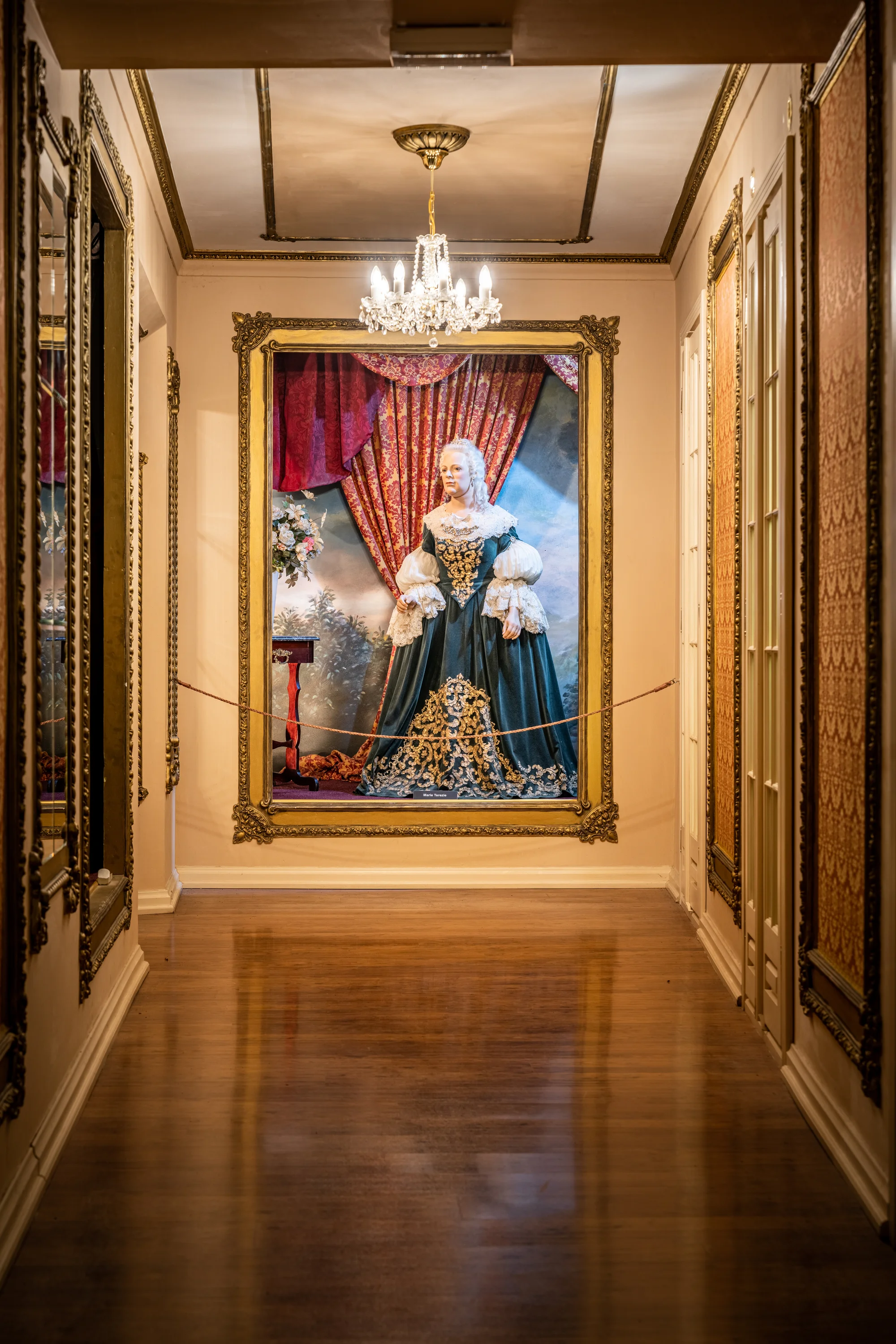 Muzeum voskových figurín u Karlštejna: vstup pro děti, dospělé i rodinu