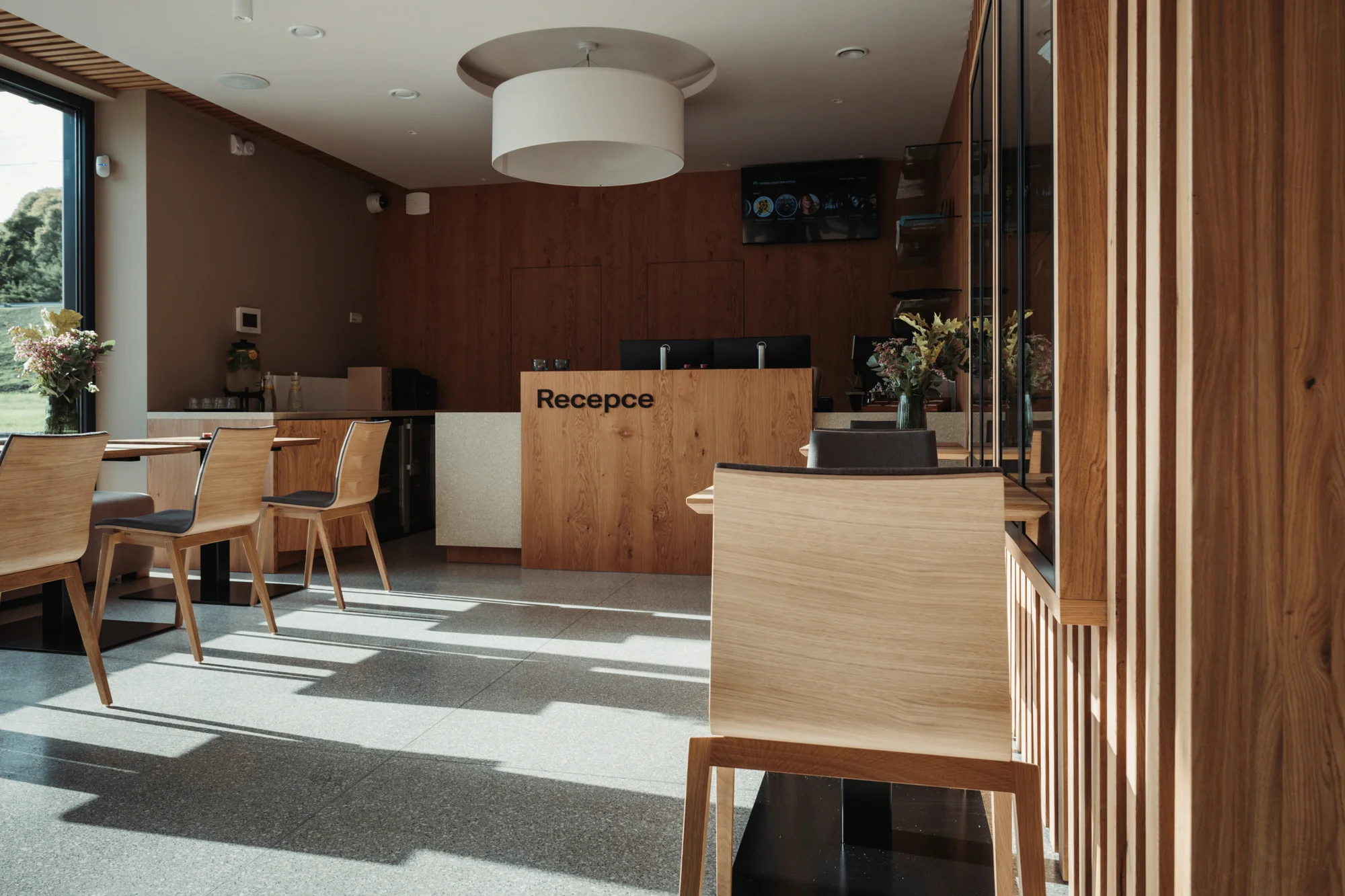 Moderní resort v Beskydech nedaleko Vsetína: snídaně, pobyt s večeří i neomezeným wellness