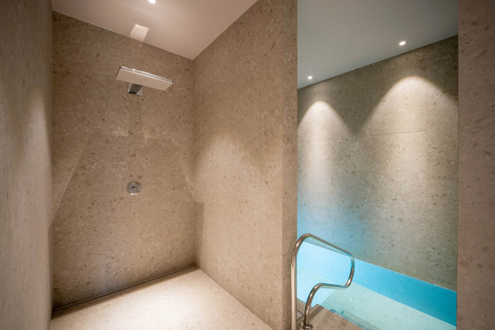 Moderní resort v Beskydech nedaleko Vsetína: snídaně, pobyt s večeří i neomezeným wellness