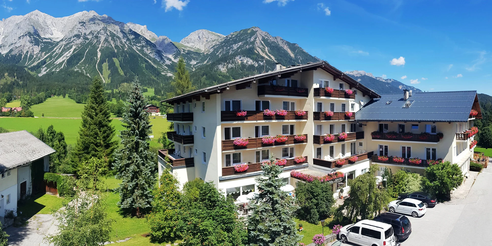 Dachstein: jídlo, wellness, karta hosta, 2 děti zdarma