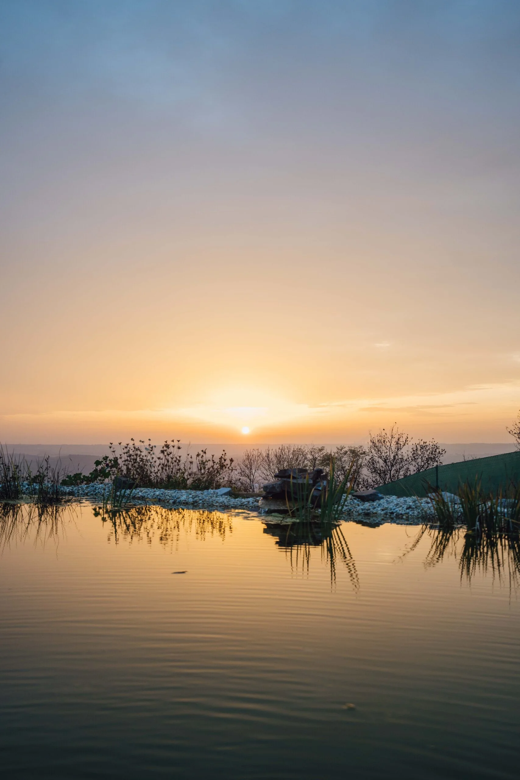 Pobyt ve vybavené maringotce s vířivkou, saunou a koupacím jezírkem