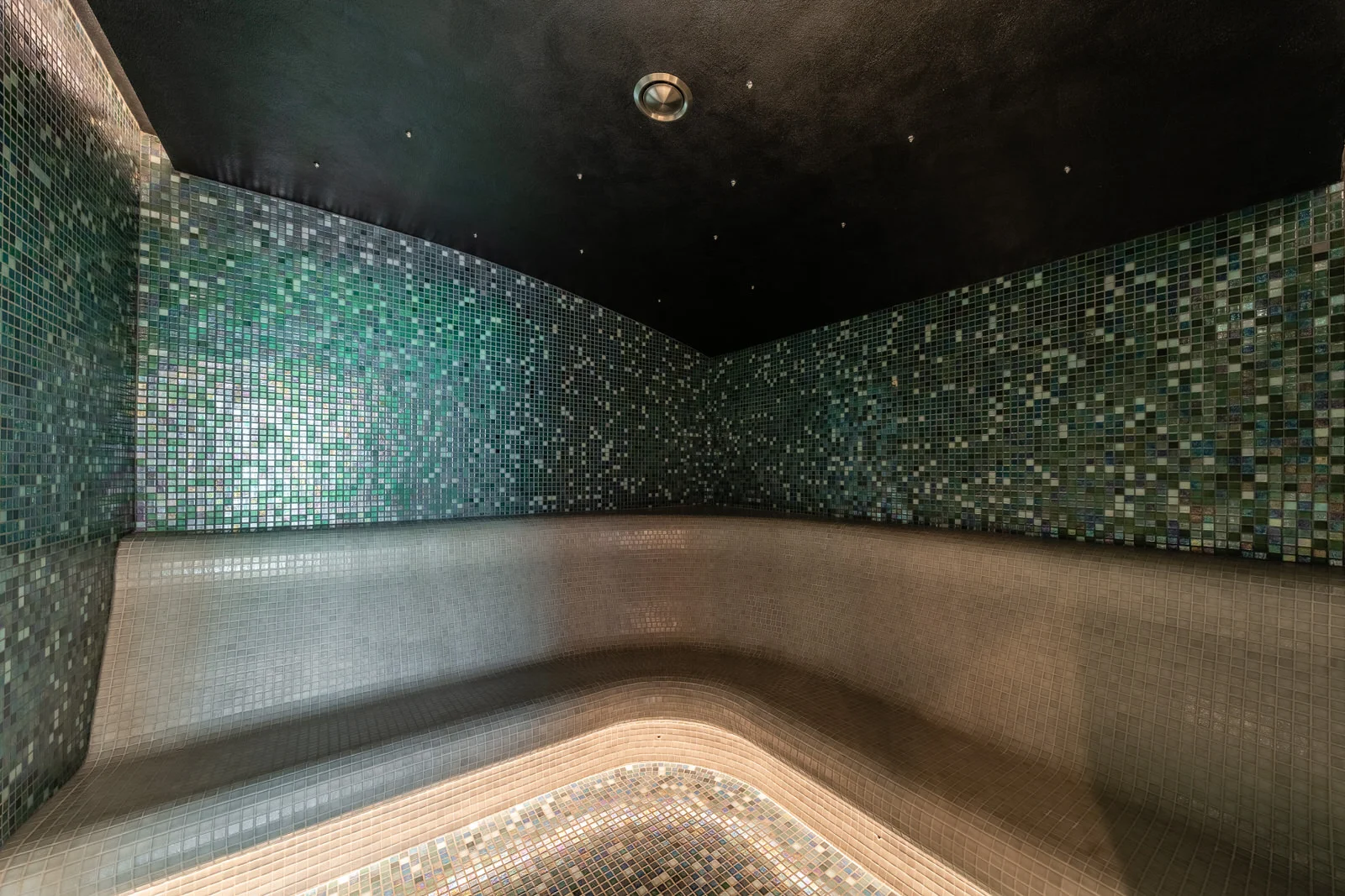 Dovolená v Zakopaném: apartmán pouze 600 m od vlaku, neomezený wellness i moderní pokoje