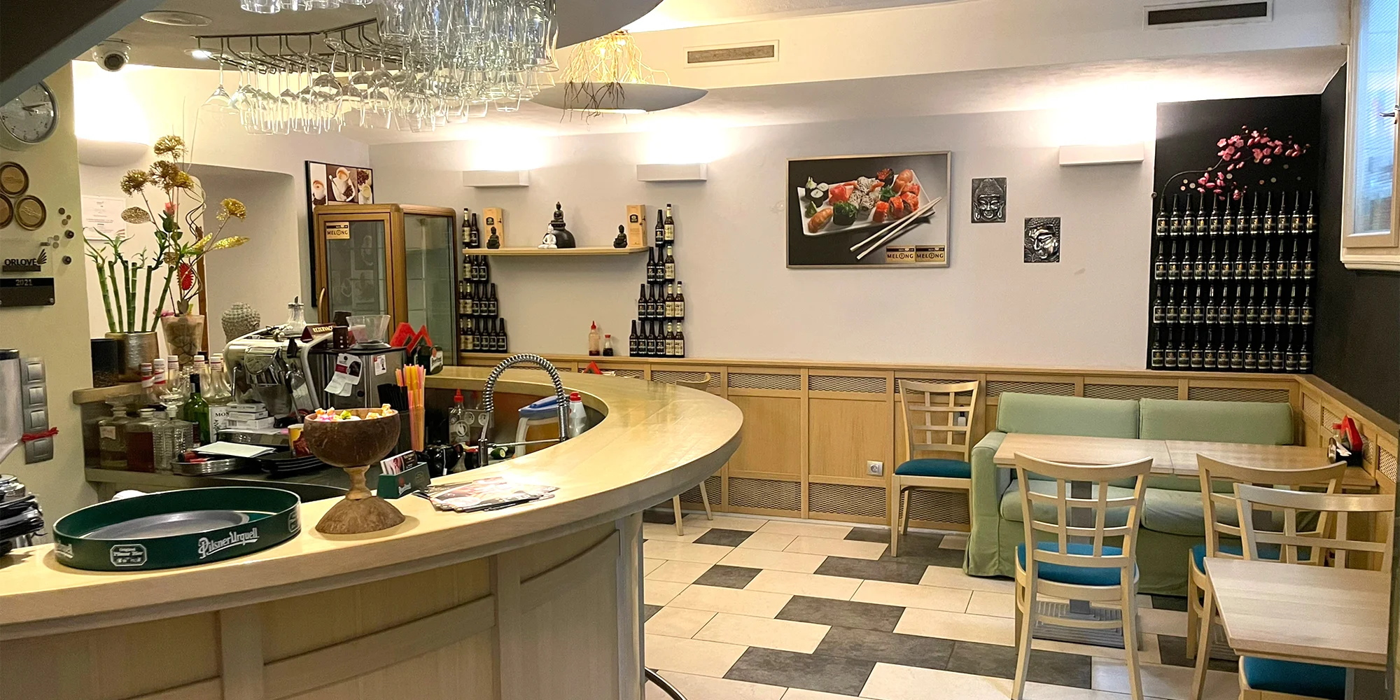 Nabité sushi sety o 38 či 48 ks v Táboře: tuňák i losos či avokádo