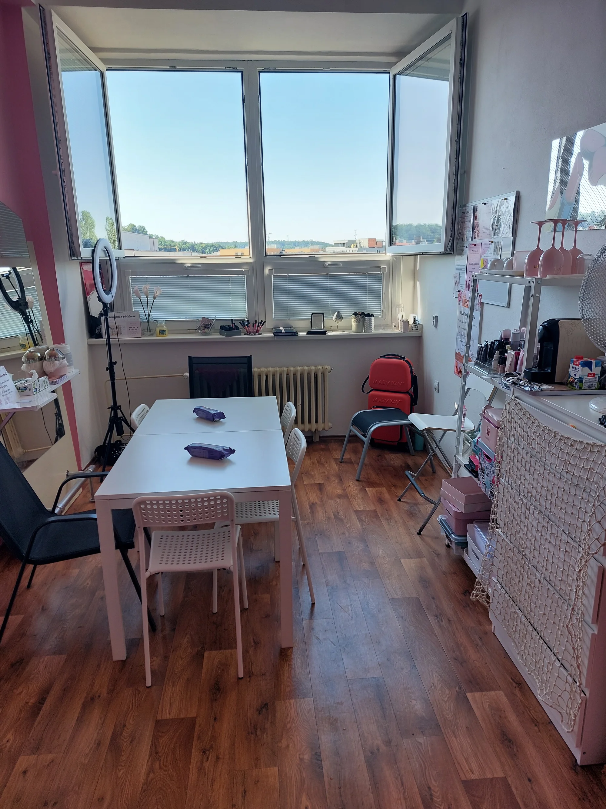 Kurzy líčení s profesionální make-up artist pro 1 nebo 2 osoby: 90-120 min.