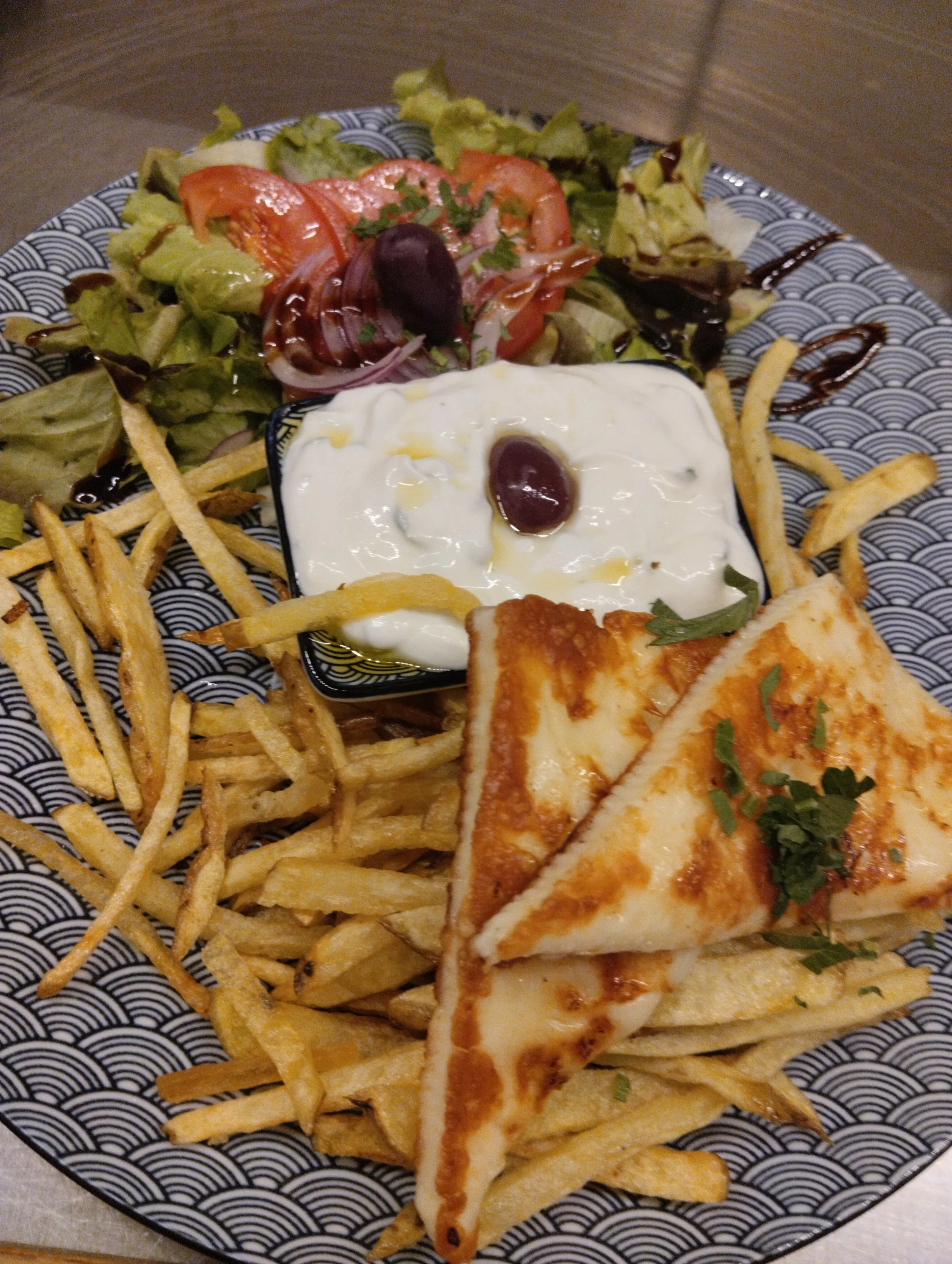 Řecké menu: gyros, pita chléb i domácí hranolky pro 2 osoby