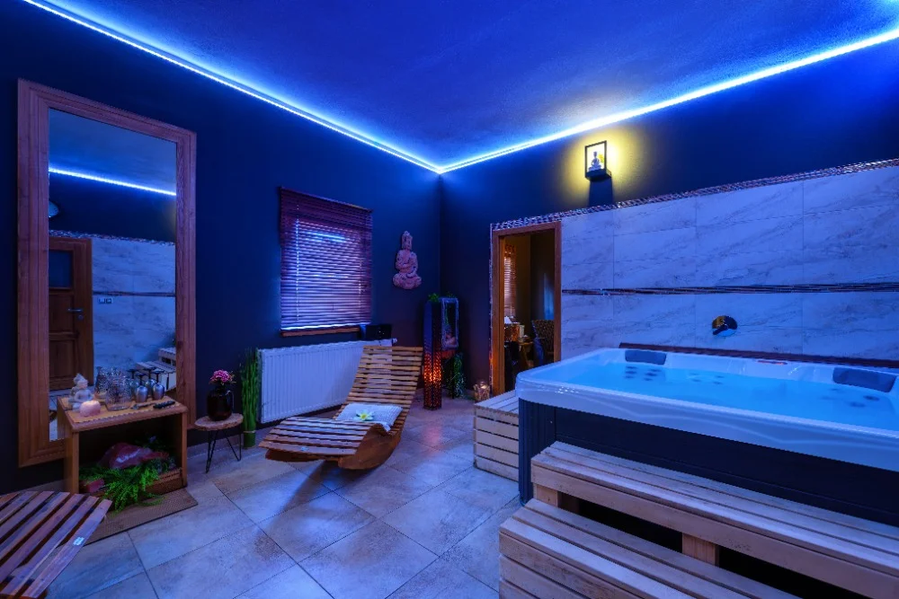 2 hodiny privátního wellness se saunou a vířivkou pro 2 osoby