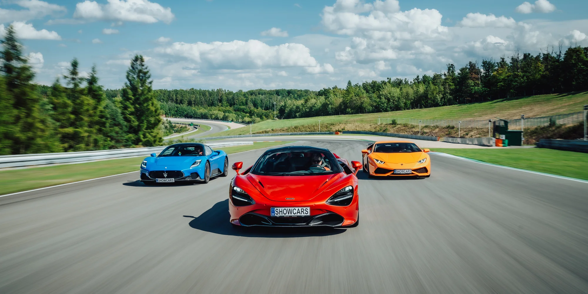 Exclusive VIP driving day: jízda na velkém závodním okruhu v Mostě v Lamborghini, Ferrari, McLarenu nebo Porsche