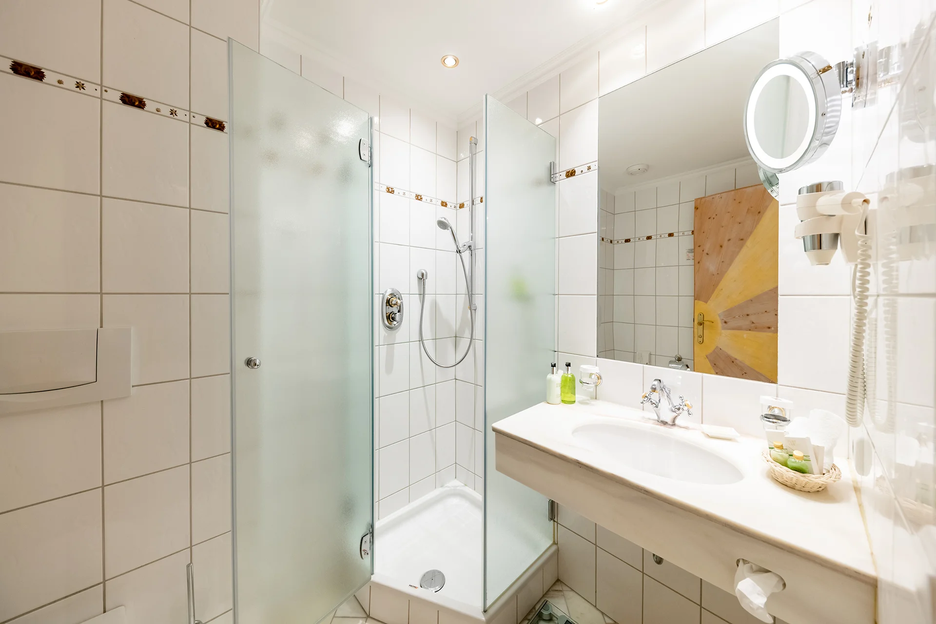 Krásný hotel v Rakousku: polopenze plus, parádní wellness, herny pro děti a karta výhod