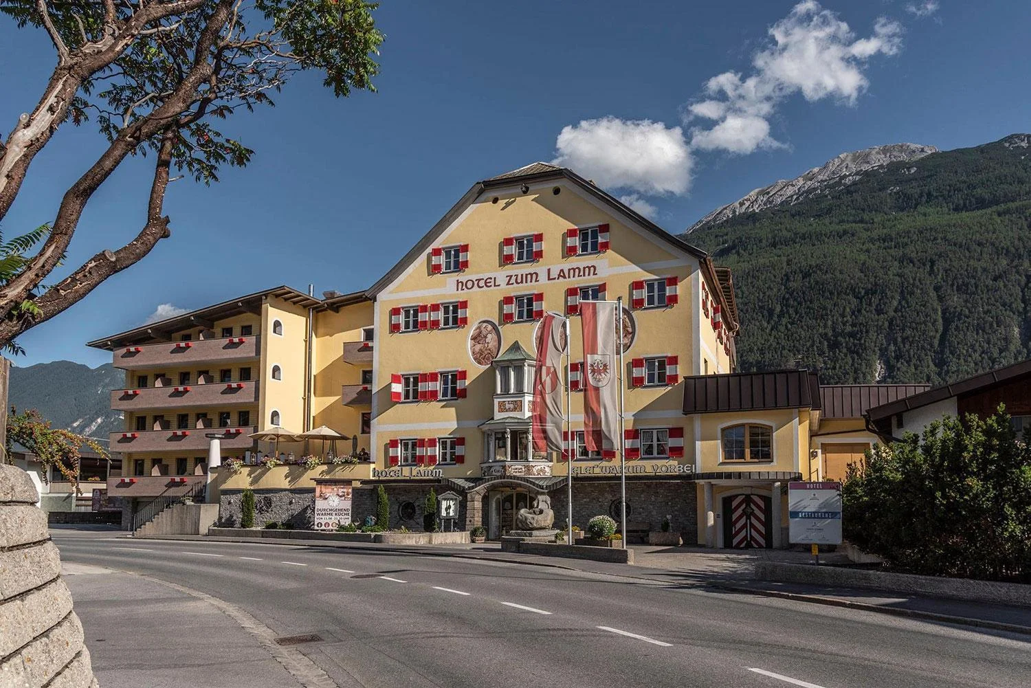 Tyrolské Alpy s polopenzí, neomezeným wellness a turistickou kartou