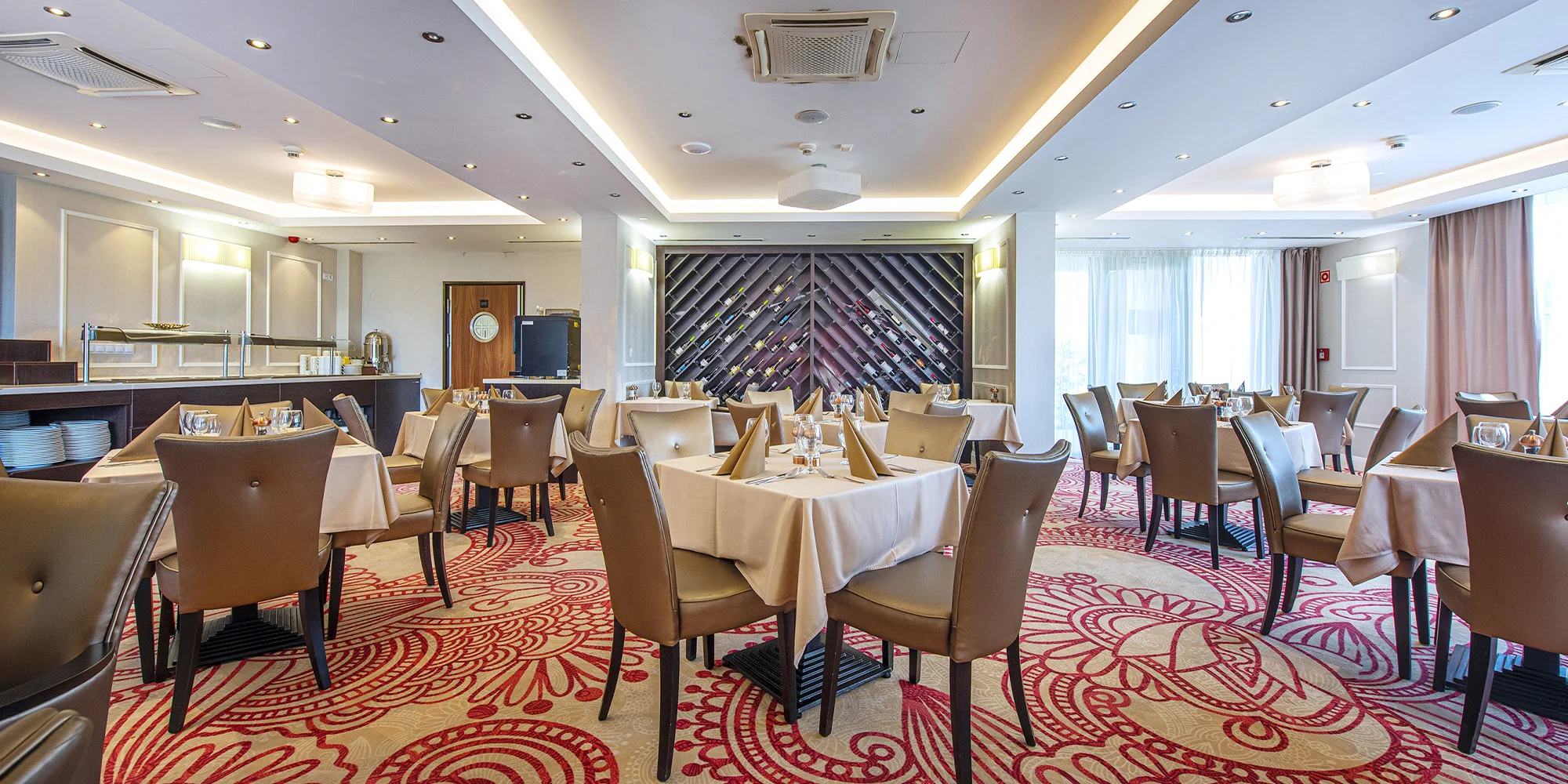 4* hotel v Maďarsku: snídaně či polopenze, wellness i výhodné nákupy v blízkém outletu