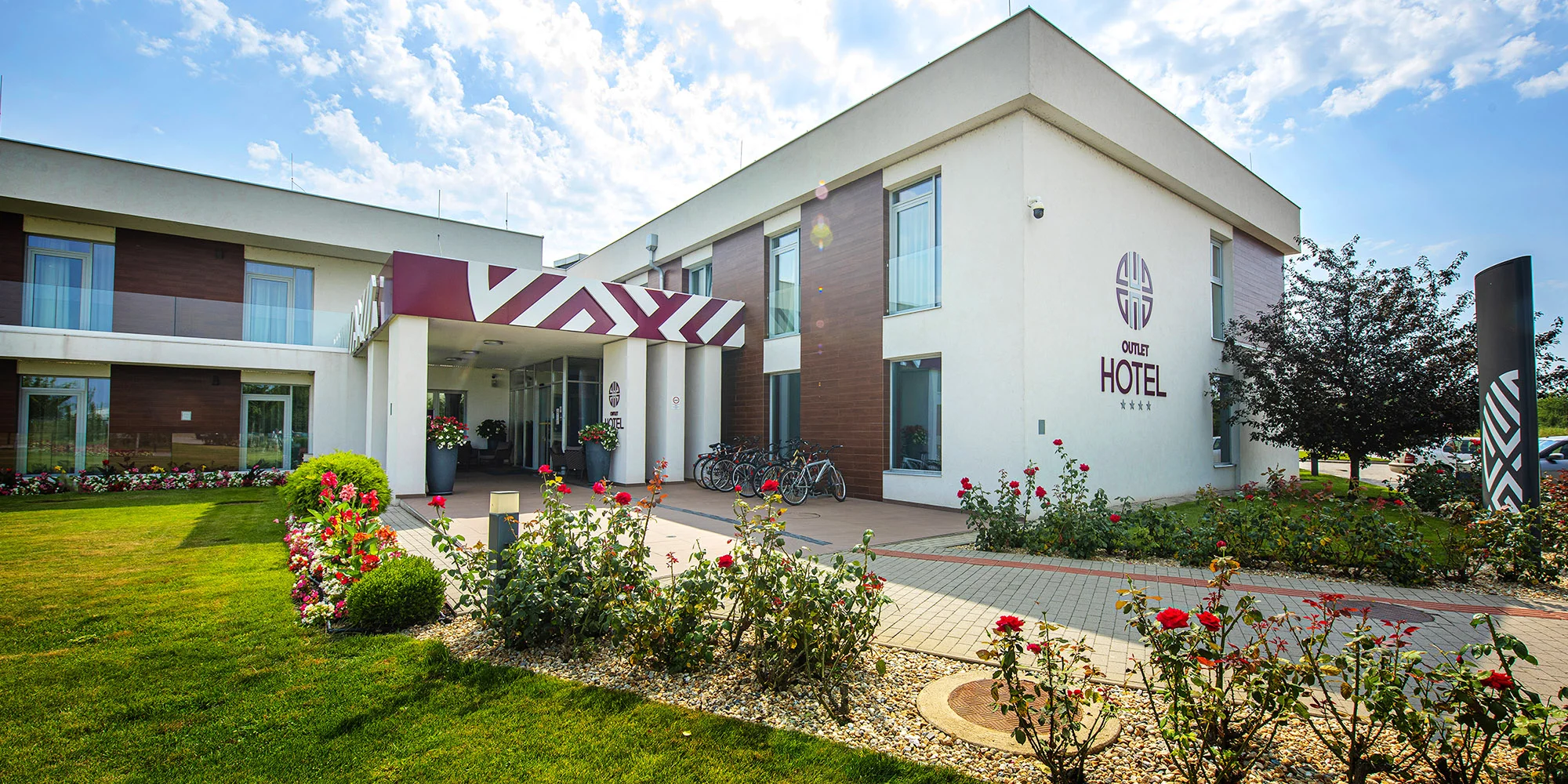 4* hotel v Maďarsku: jídlo, wellness a za rohem outlet
