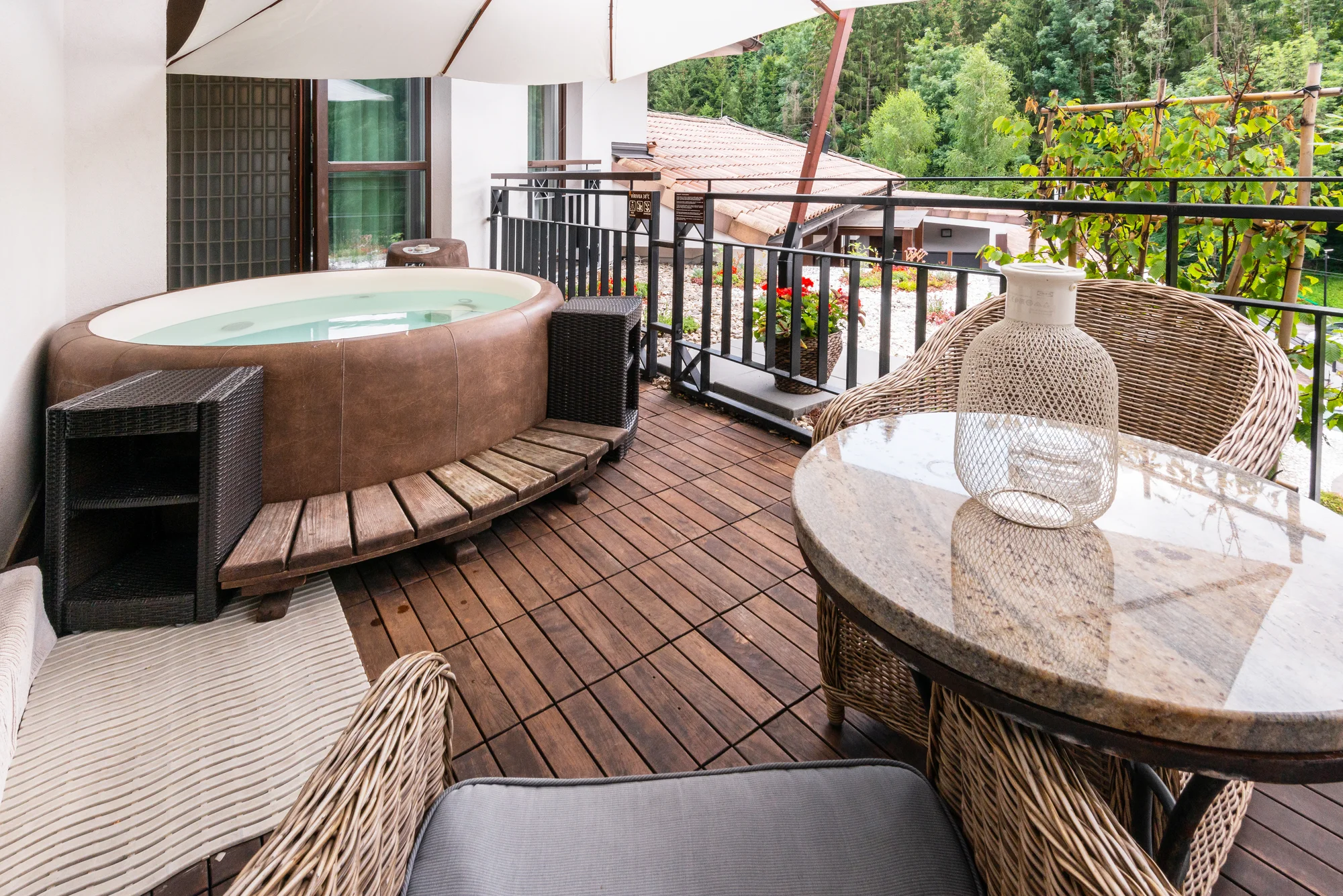 Exkluzivní pobyt na Oravě s neomezenou privátní vířivkou na terase, infrasaunou a biokrbem