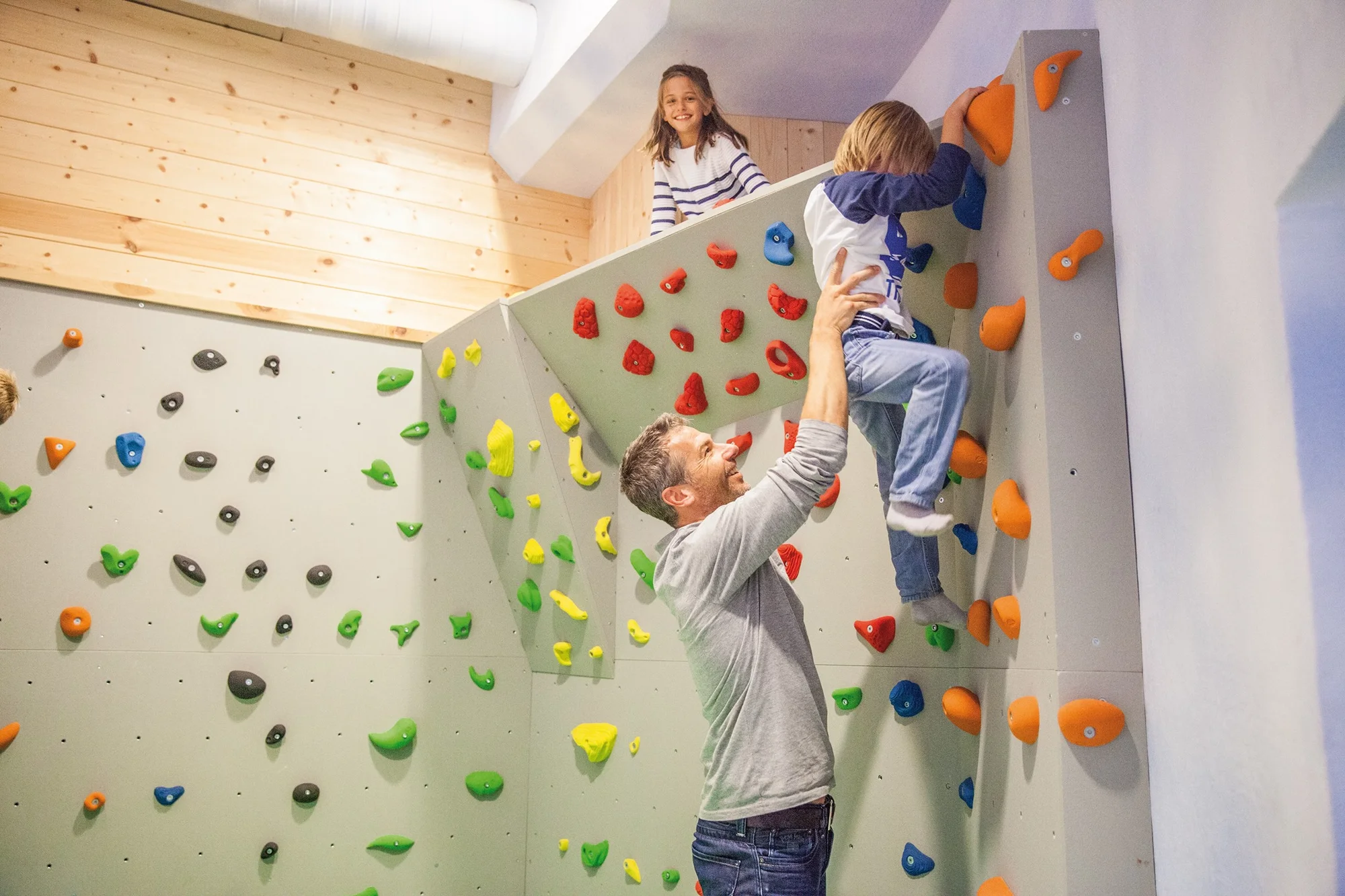 Krásný hotel v Rakousku: polopenze plus, parádní wellness, herny pro děti a karta výhod