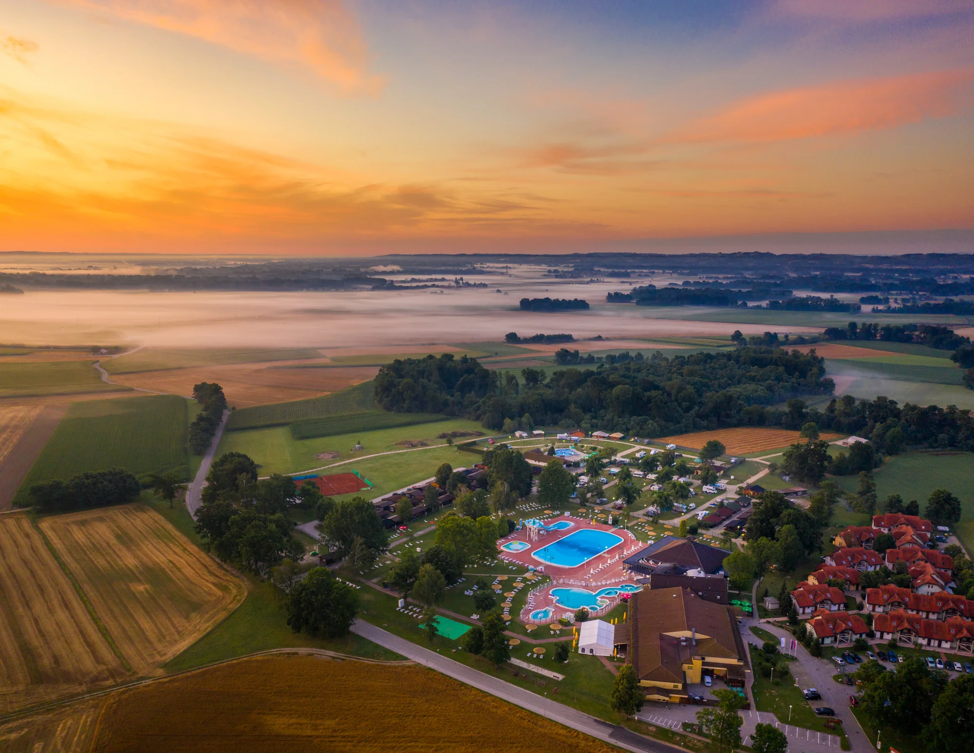 Rodinný relax ve slovinských termálech Terme Banovci: sauna, termální bazény i snídaně, 2 děti zdarma