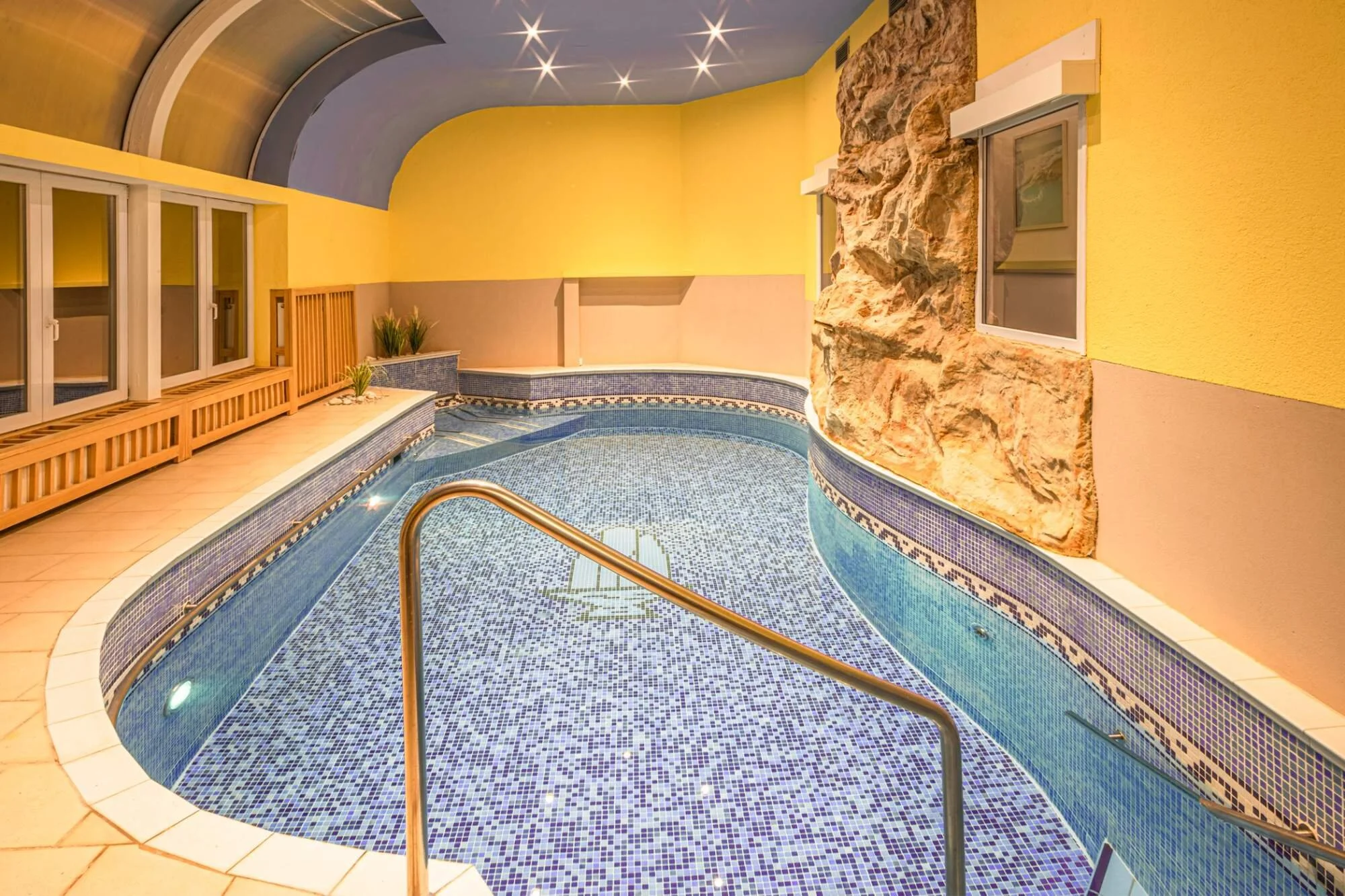 Relax v klidné části Mariánských Lázních: polopenze, wellness a procedury