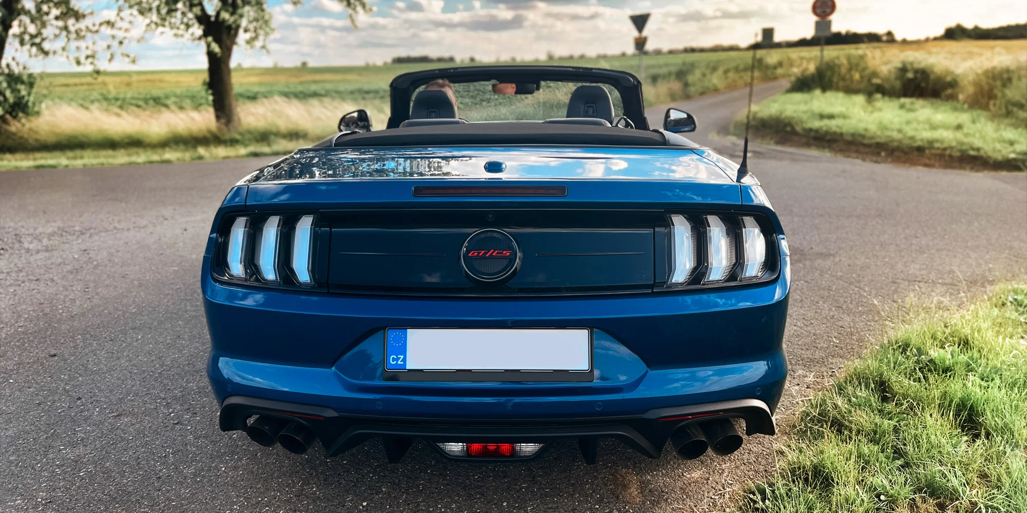 Zážitková jízda s Fordem Mustang California Special 5.0 V8 na 12 až 72 hodin