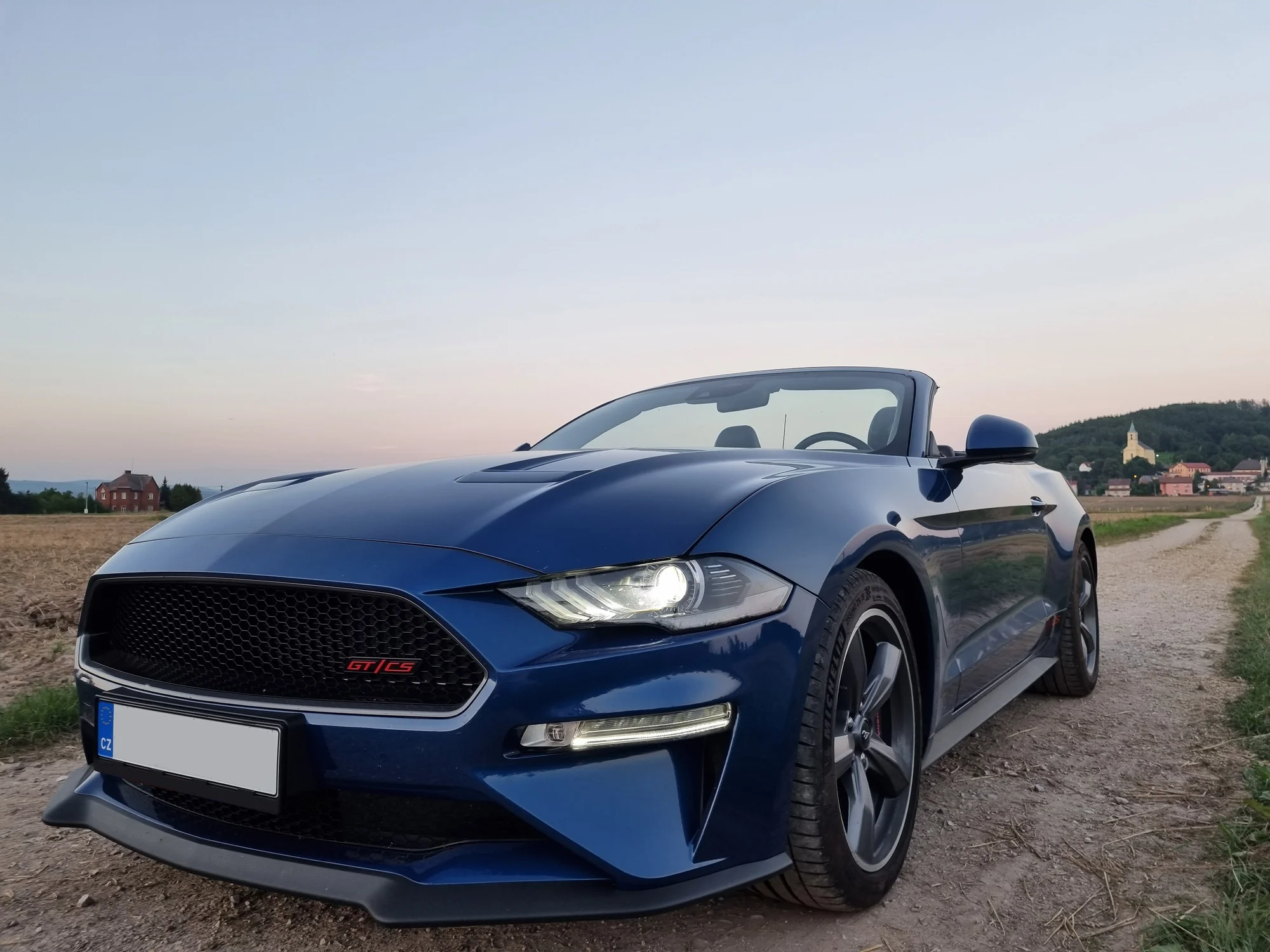 Zážitková jízda s Fordem Mustang California Special 5.0 V8 na 12 až 72 hodin