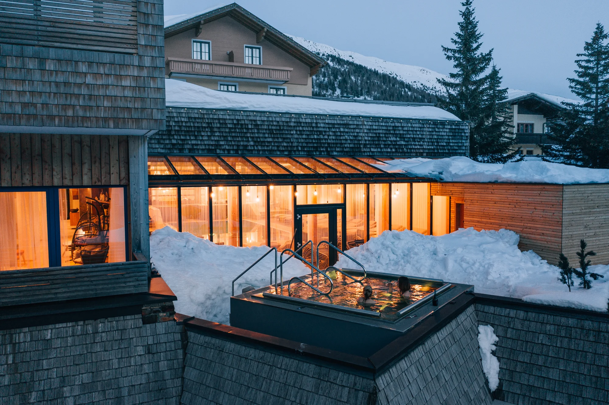 Na túry do Korutan: hotel u lanovky, neomezený wellness, polopenze plus a lyžování