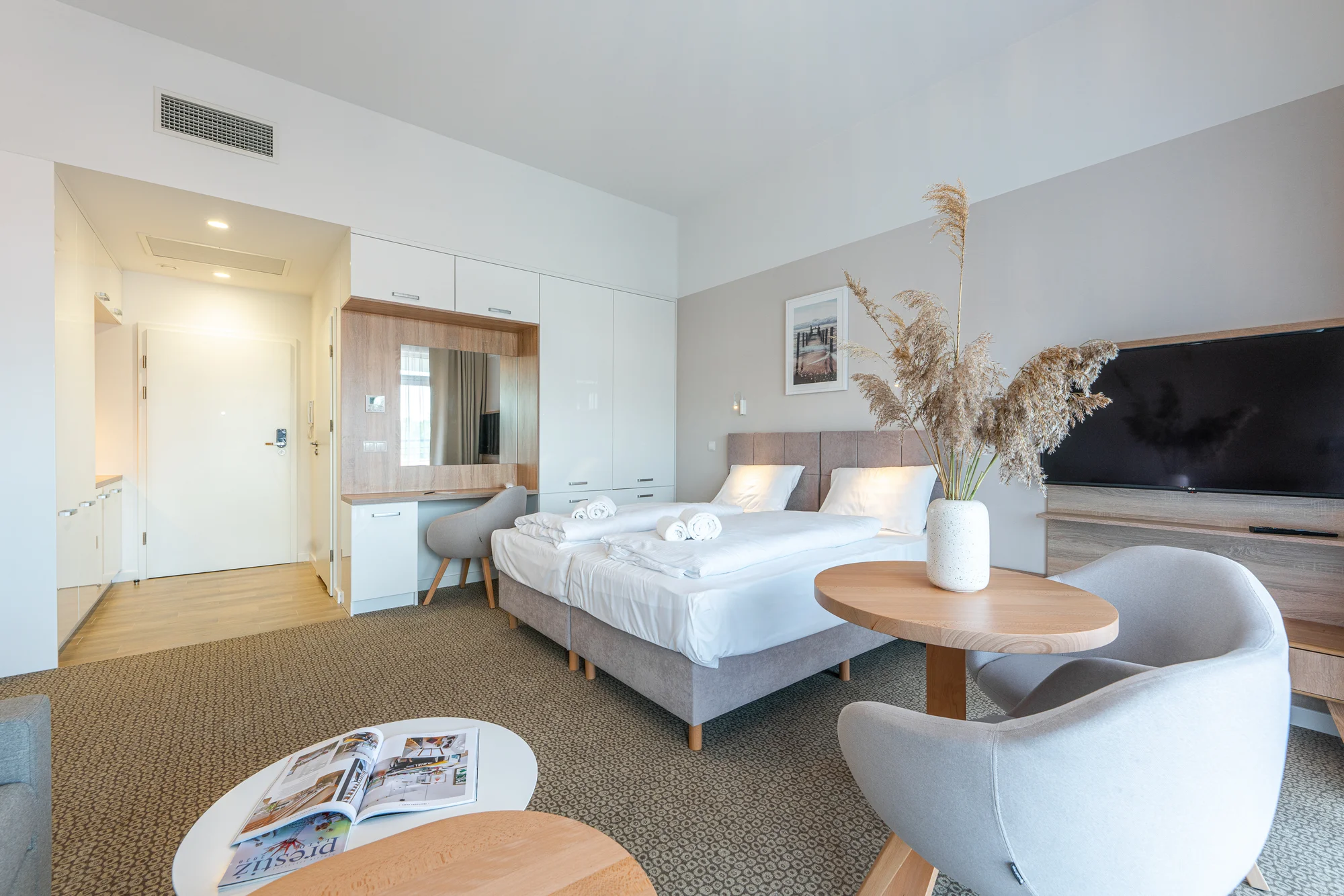 Luxusní pobyt u Baltu a jezera Jamno: hotel s wellness a střešní terasou, snídaně nebo polopenze