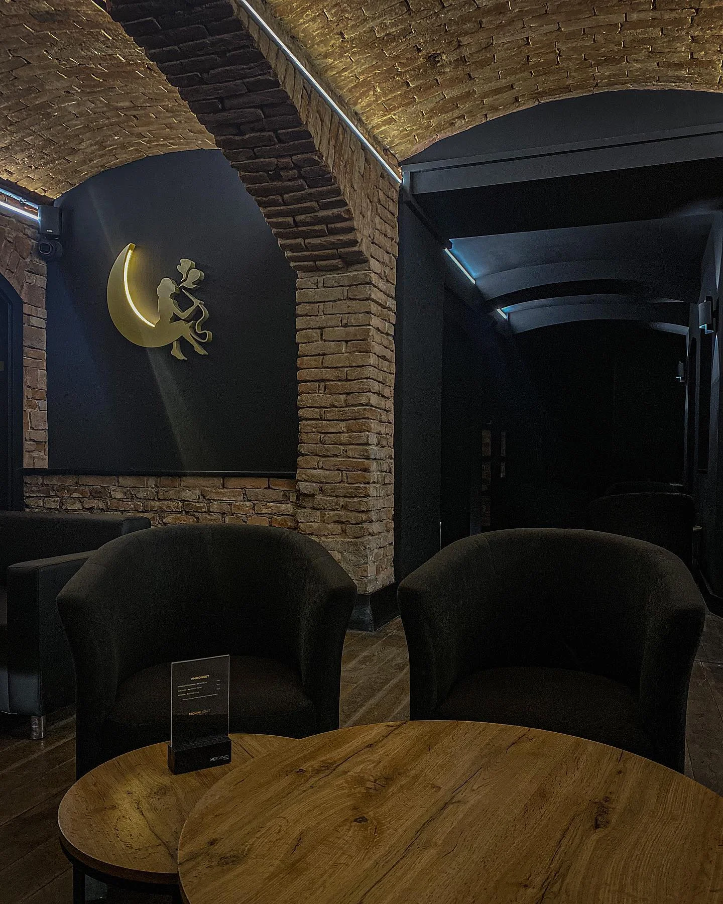 Moonlight Lounge: vodní dýmka s XXL nachos i dalšími pochutinami