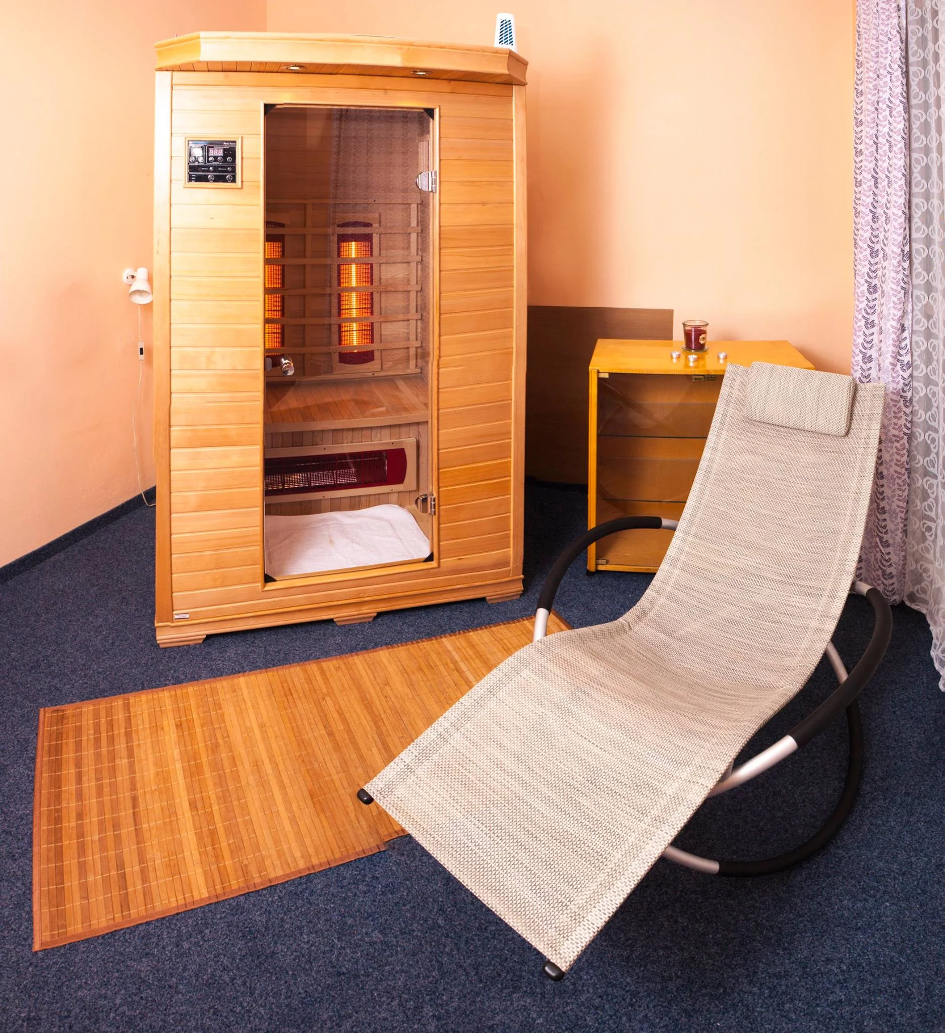 3* penzion ve Františkových lázních: snídaně, láhev vína i wellness procedury
