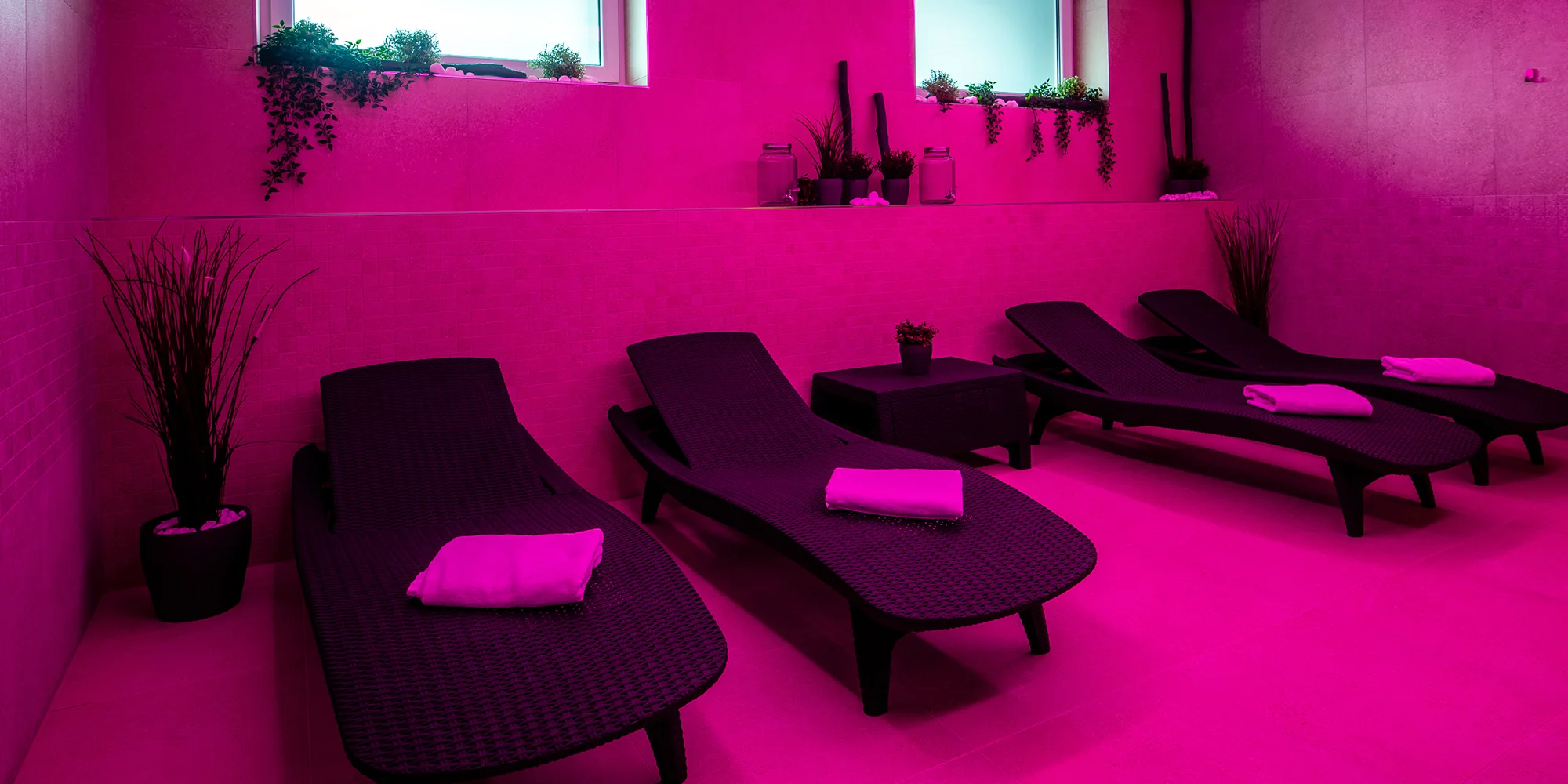 Relax ve vířivce i sauně: privátní wellness pro dva v penzionu s výhledem na Čertovy skály