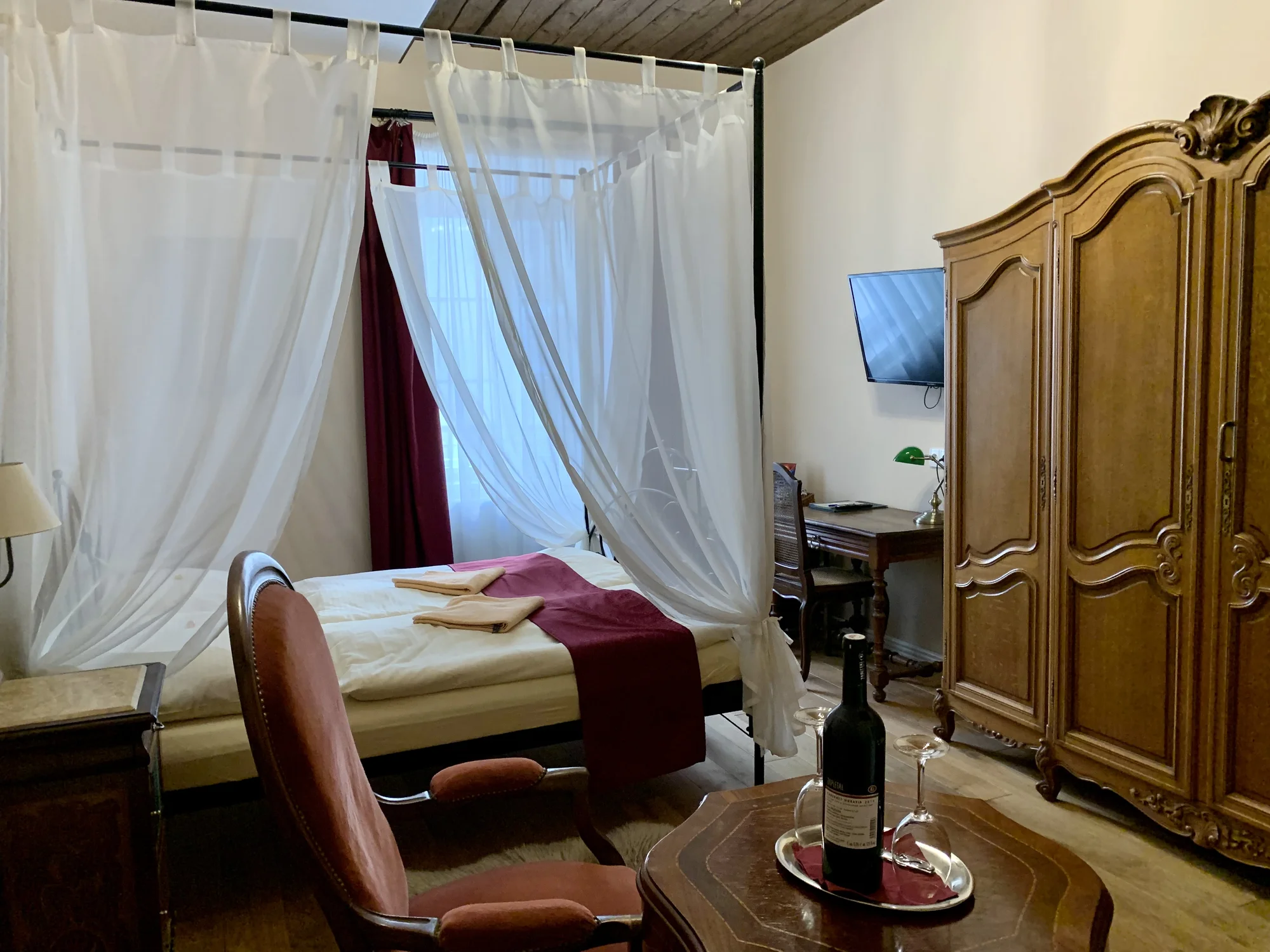4* penzion v srdci Jindřichova Hradce: dovolená se snídaní a privátní saunou