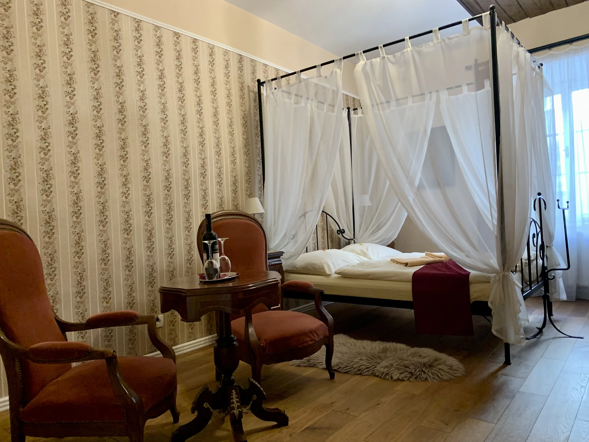 4* penzion v srdci Jindřichova Hradce: dovolená se snídaní a privátní saunou