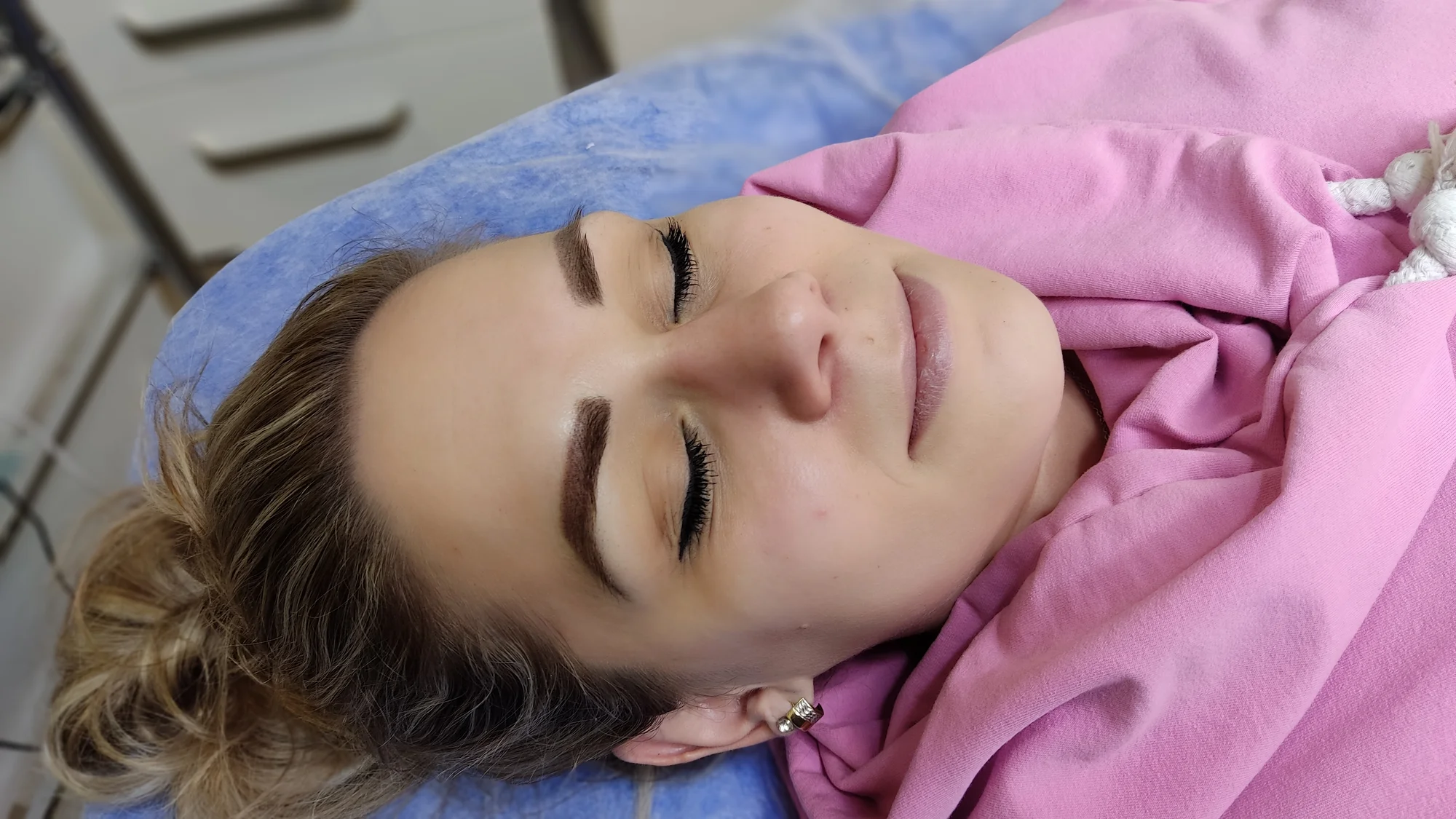 Permanentní make-up: microblading, horní linky, PMU rty a pudrové obočí