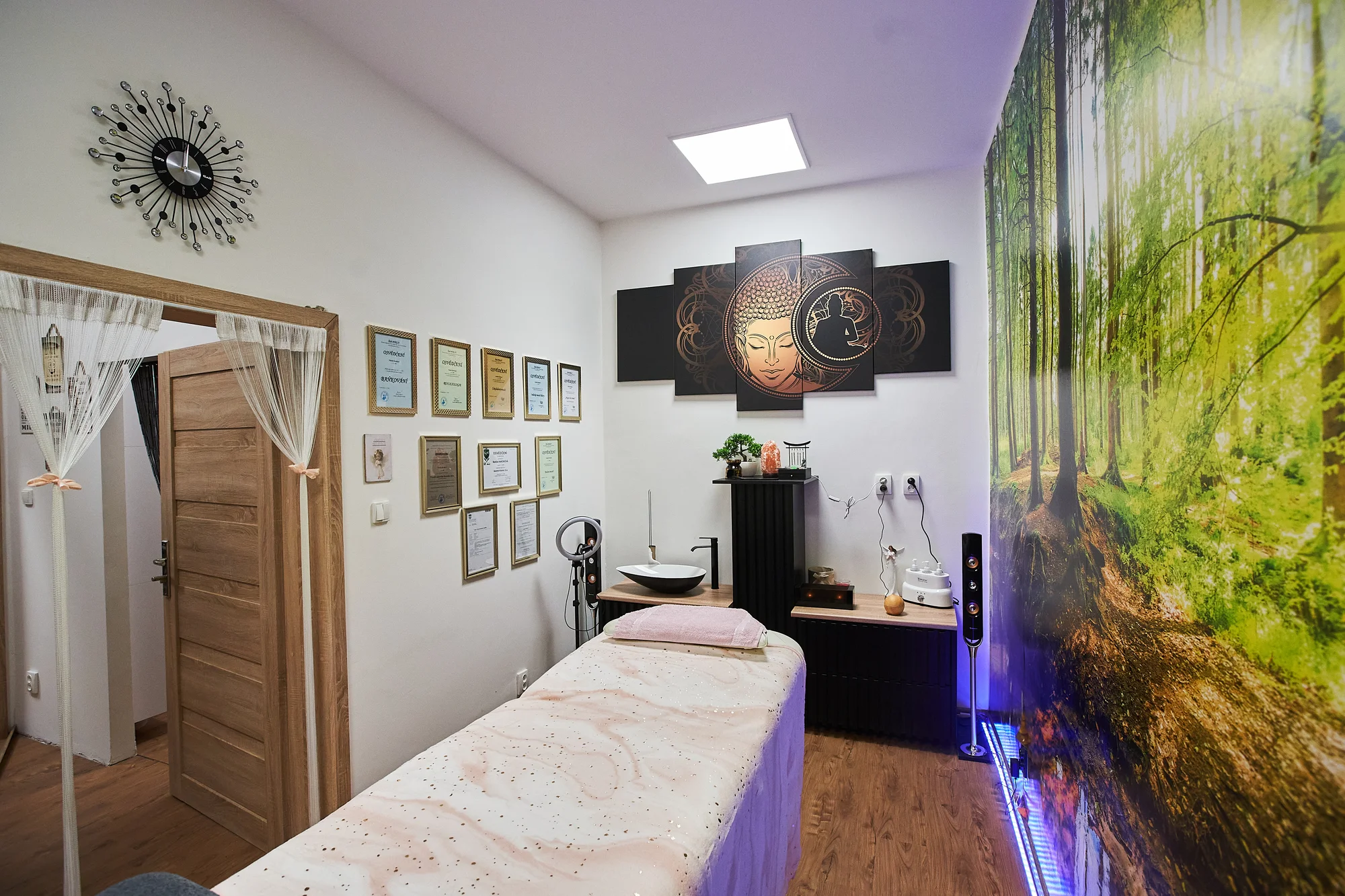 30–90minutové masáže i permanentka v Havířově: relaxační, aromaterapeutická nebo masáž celého těla!