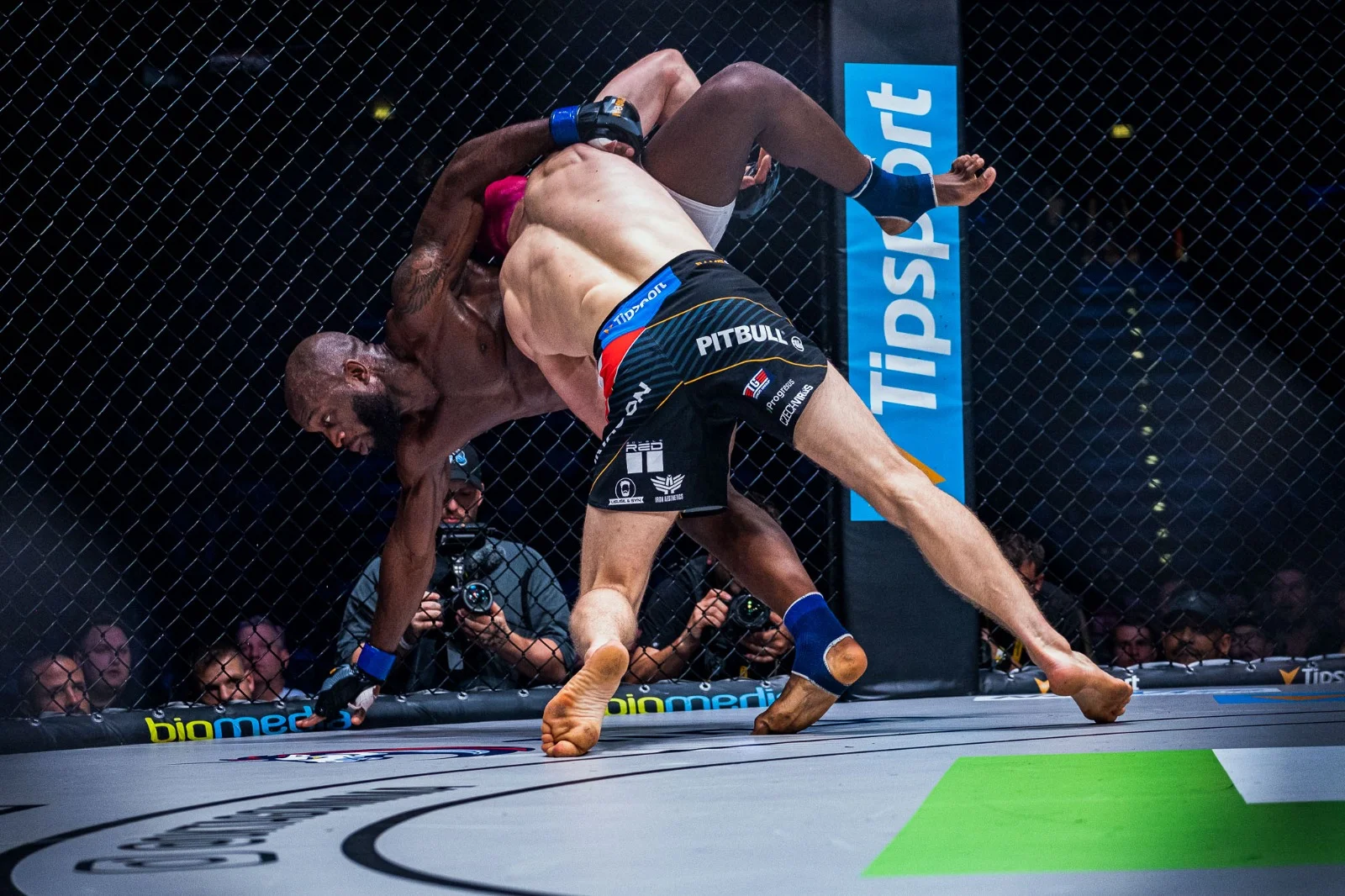 Soukromý trénink s Davidem "Pink Pantherem" Kozmou: lekce MMA pro jednoho i dva rváče