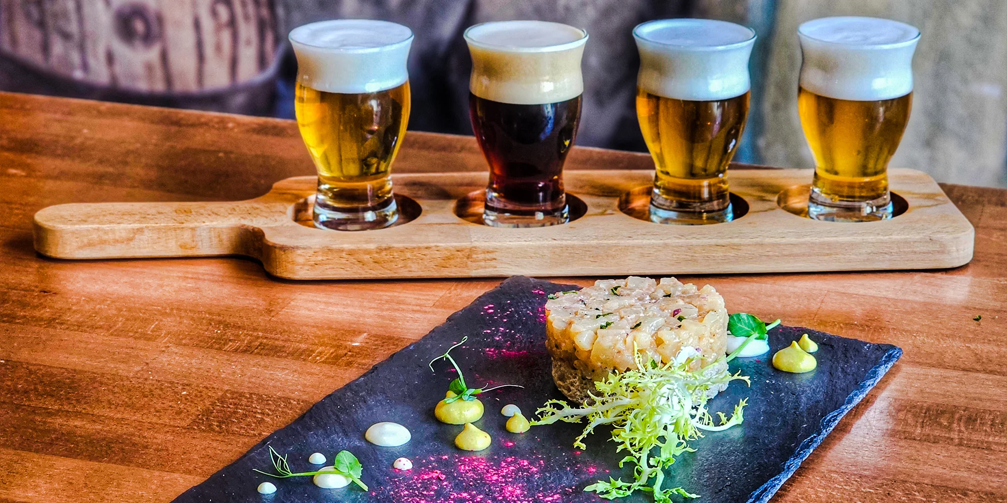Tříchodové menu s krkovicí a degustačním pivním prkénkem pro 1 či 2 osoby
