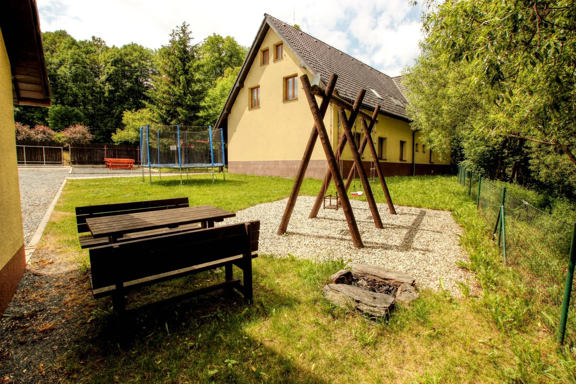 Dovolená v srdci Jeseníků: turistika, památky i komfortní apartmány s kuchyňkou