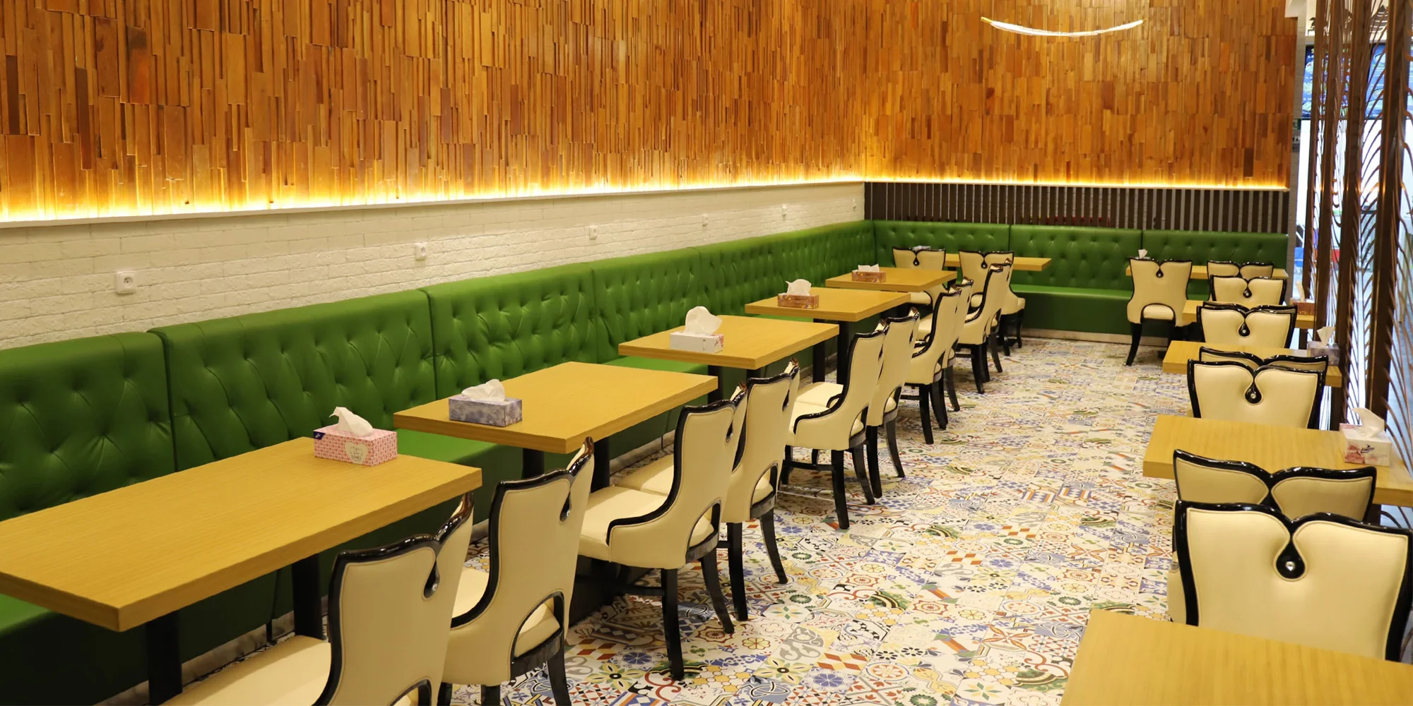 Voucher na cokoli z menu asijské restaurace Sayam v hodnotě 500 Kč: thajská kuchyně i sushi